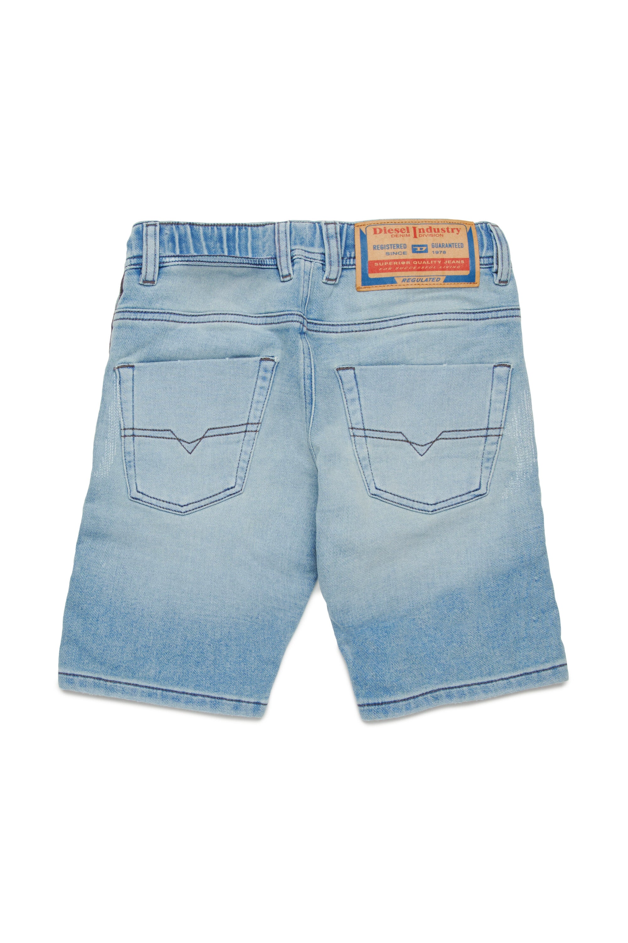 Light JoggJeans® shorts with rips