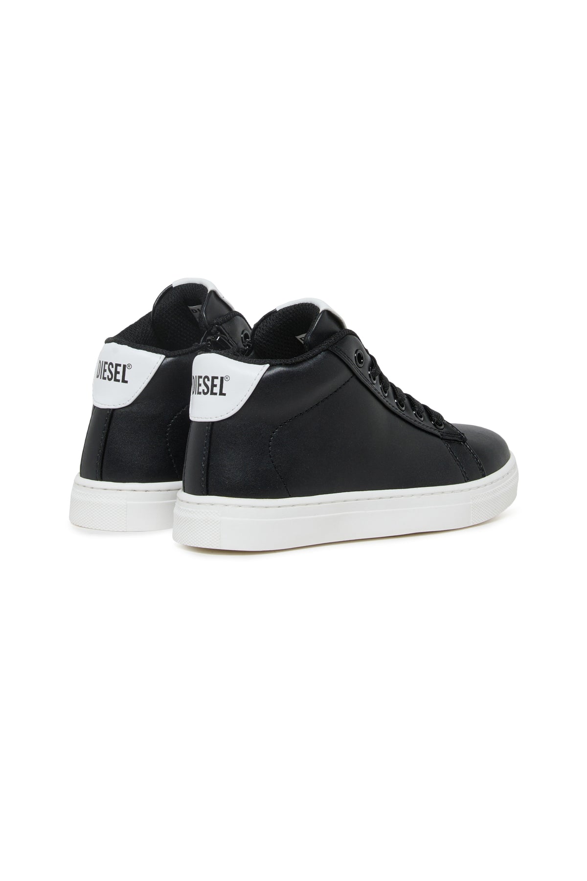 Sneakers with logo
