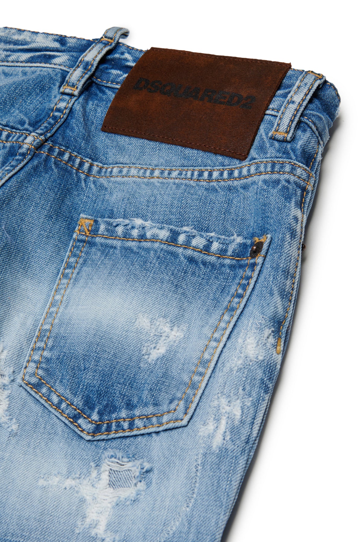 Straight-leg jeans in light blue wash - 642
