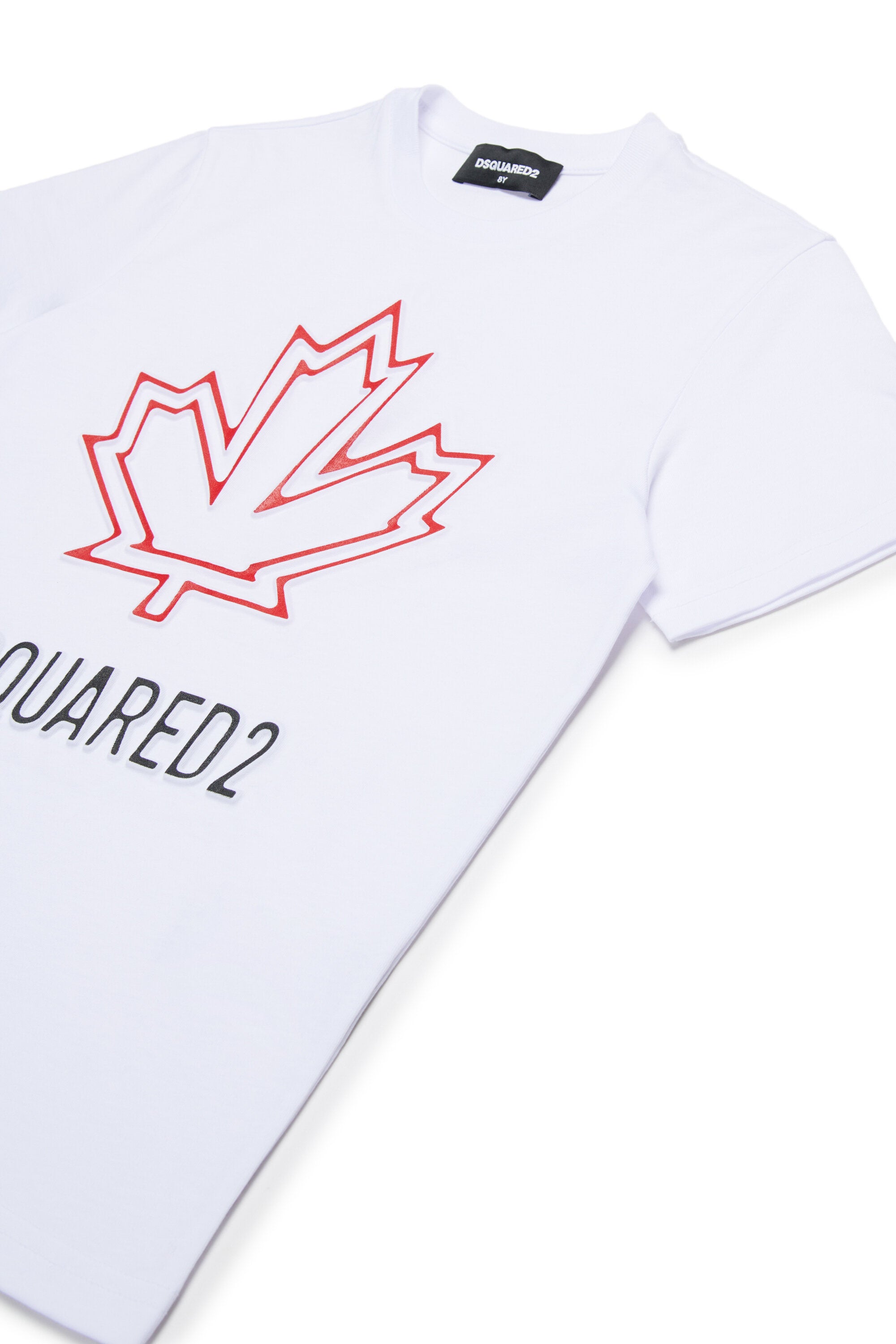 T-shirt with Maple Leaf outline