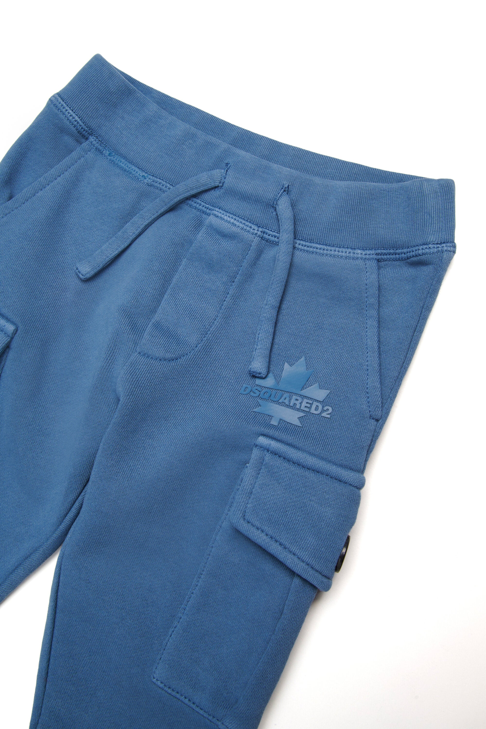 Fleece cargo pants with Maple Leaf