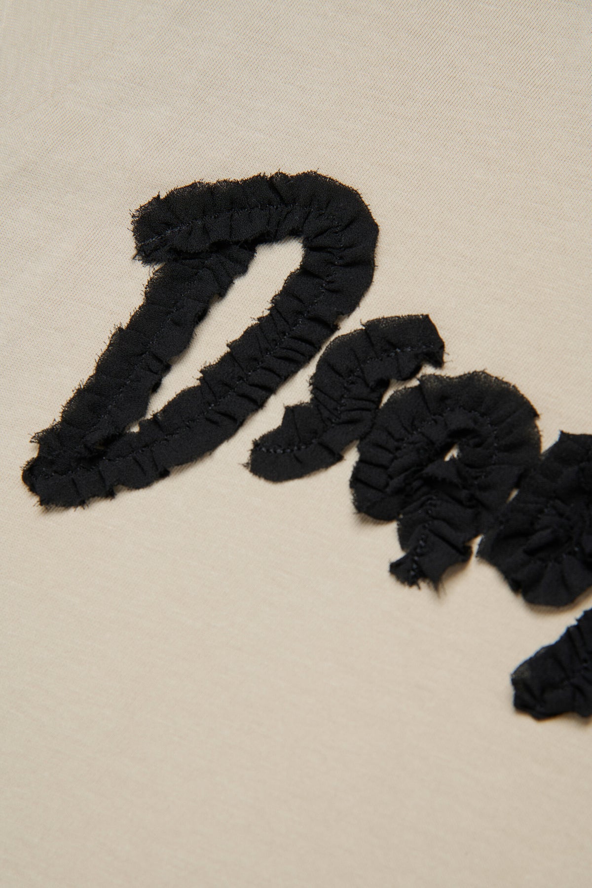 Sleeveless t-shirt with logo