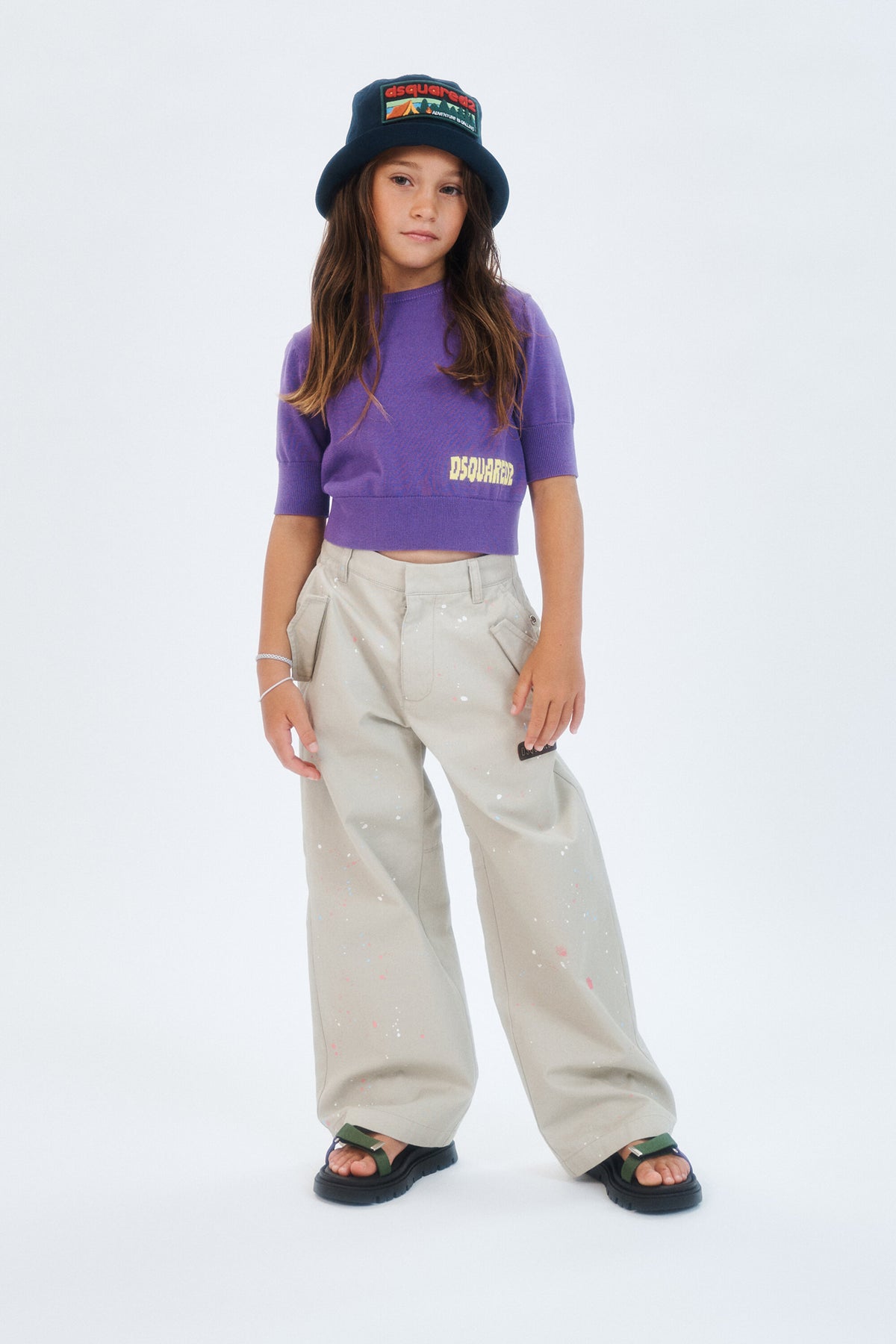 Sprayed-effect trousers