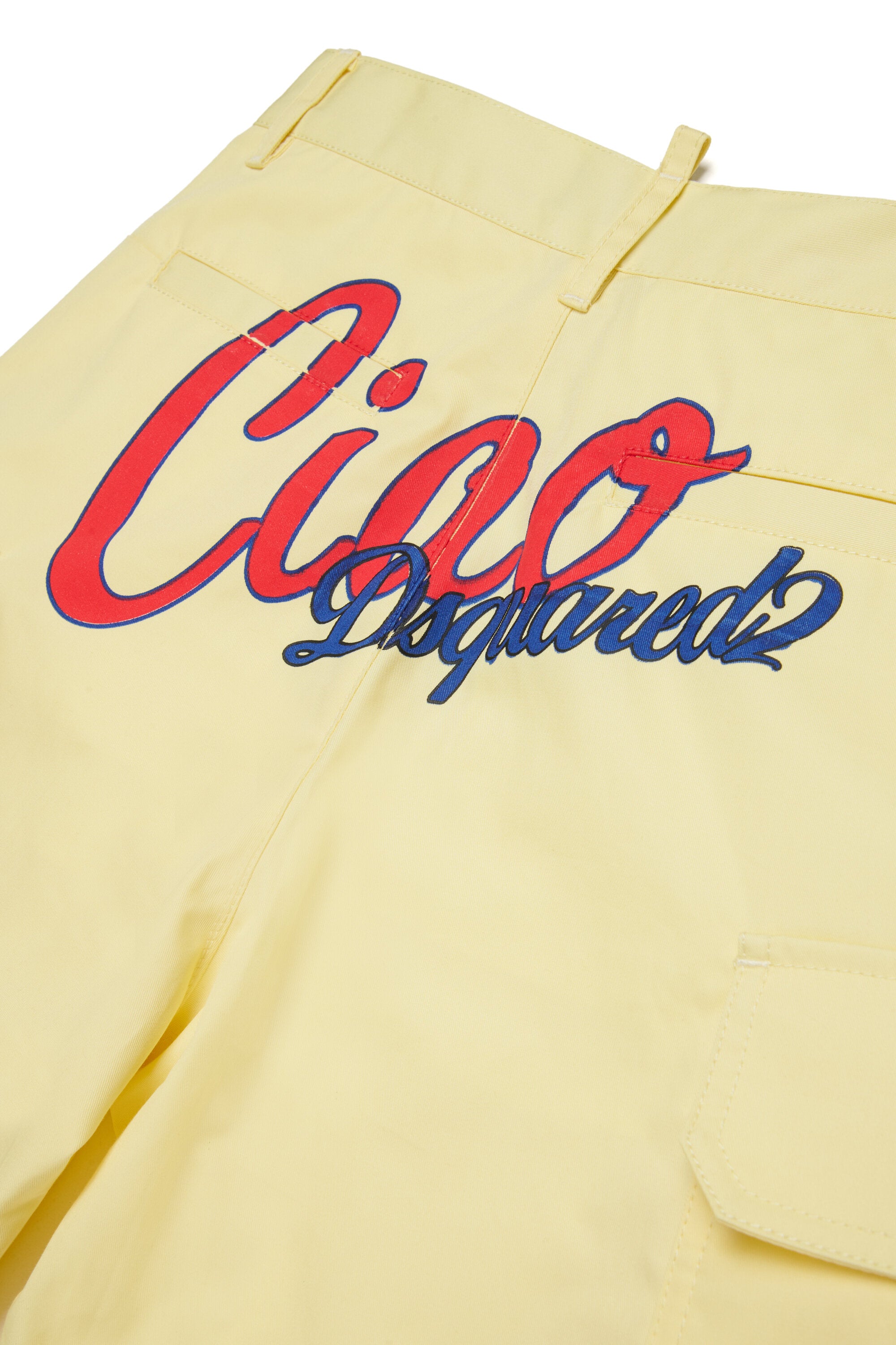 Cargo shorts with printed logo