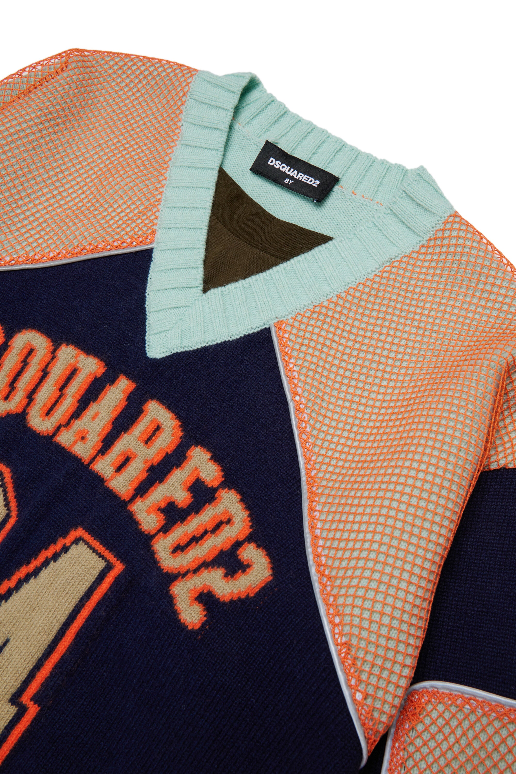 V-neck pullover with logo