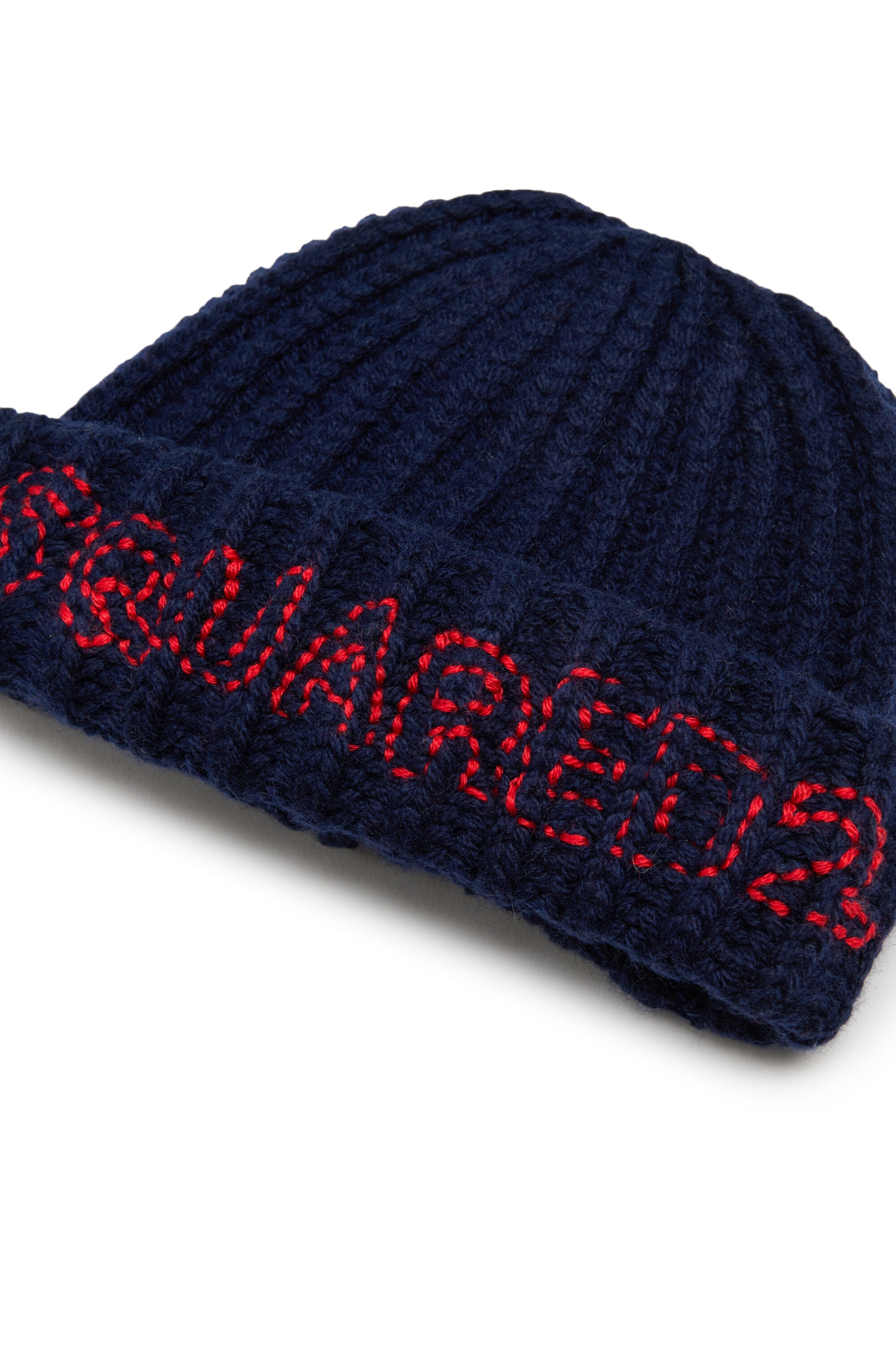 Cuffed beanie with logo