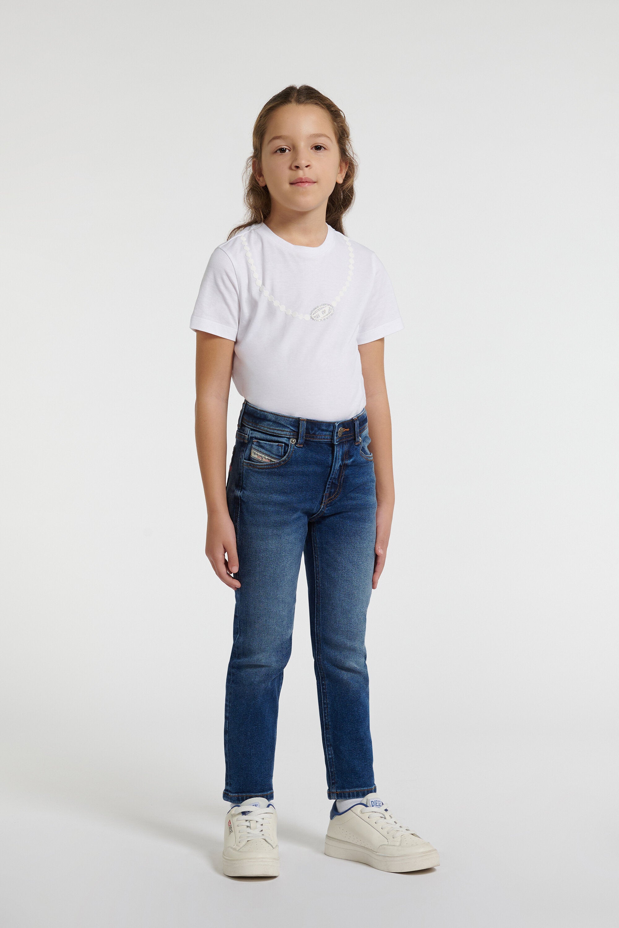 Slim fit jeans in medium blue wash - 2004