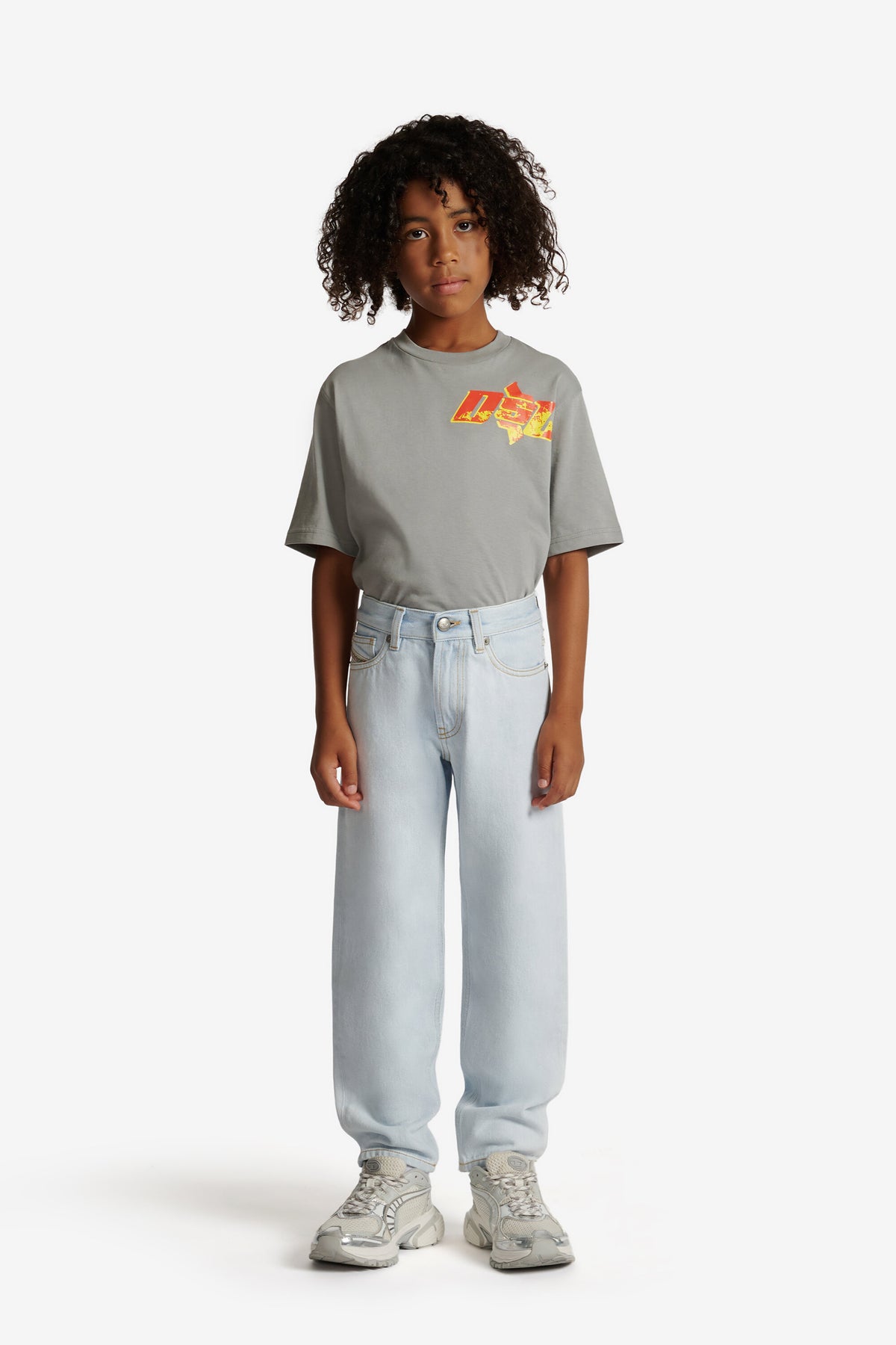 Regular fit light blue wash jeans - 2010