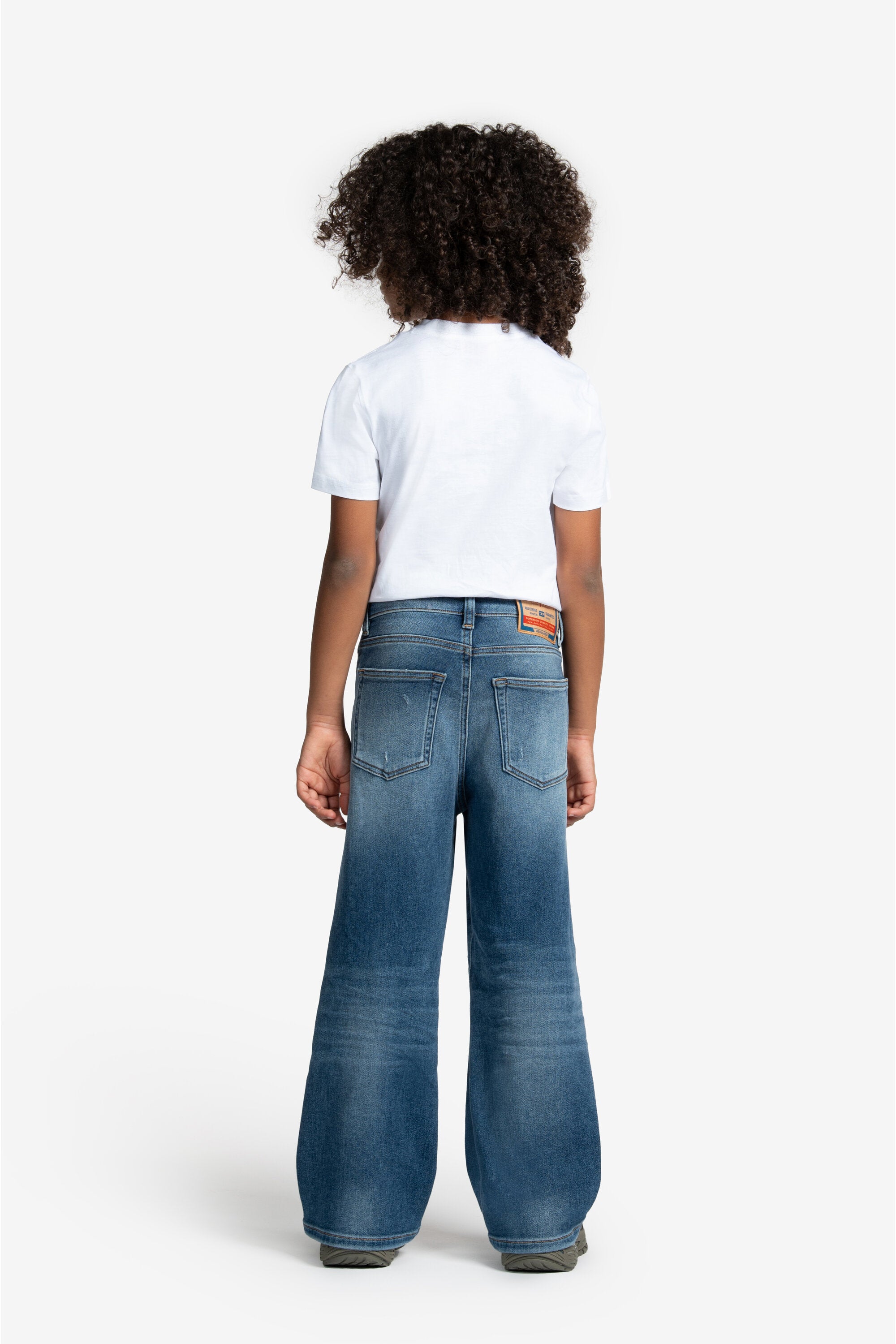 Medium blue relaxed JoggJeans® with abrasions - D-Argjx