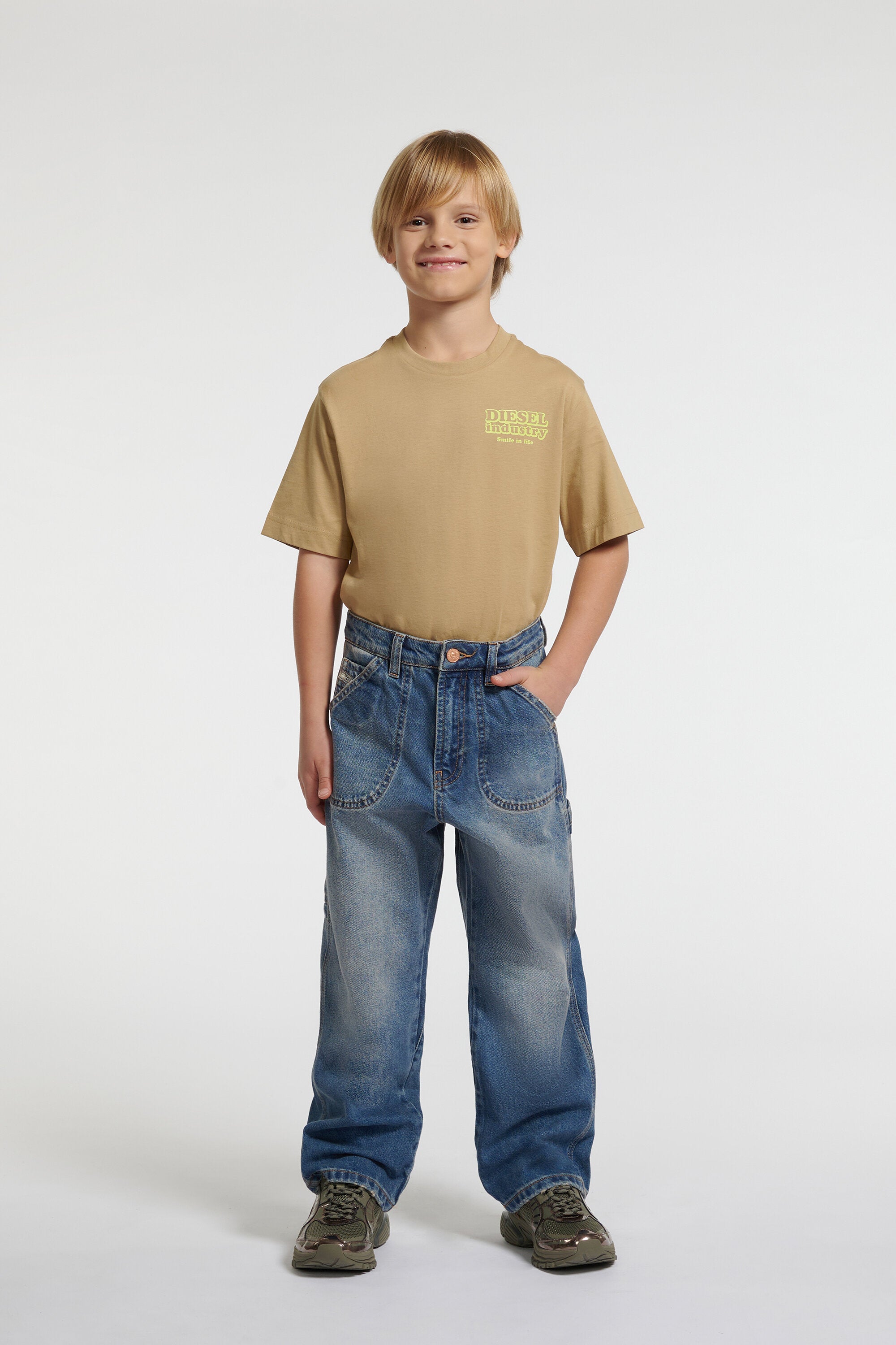 Relaxed fit jeans in medium blue wash - D-Bart