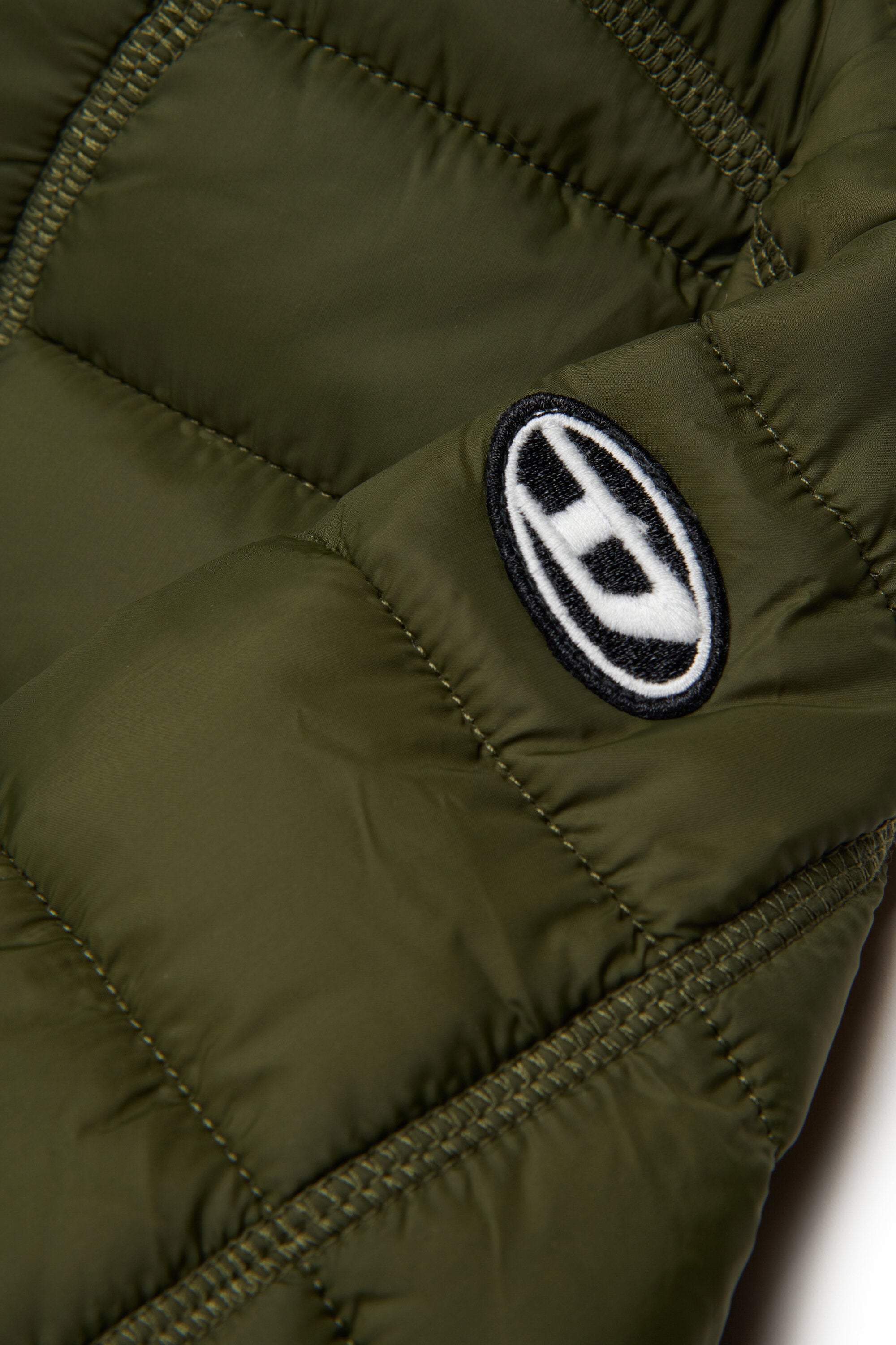 Lightweight hooded padded jacket