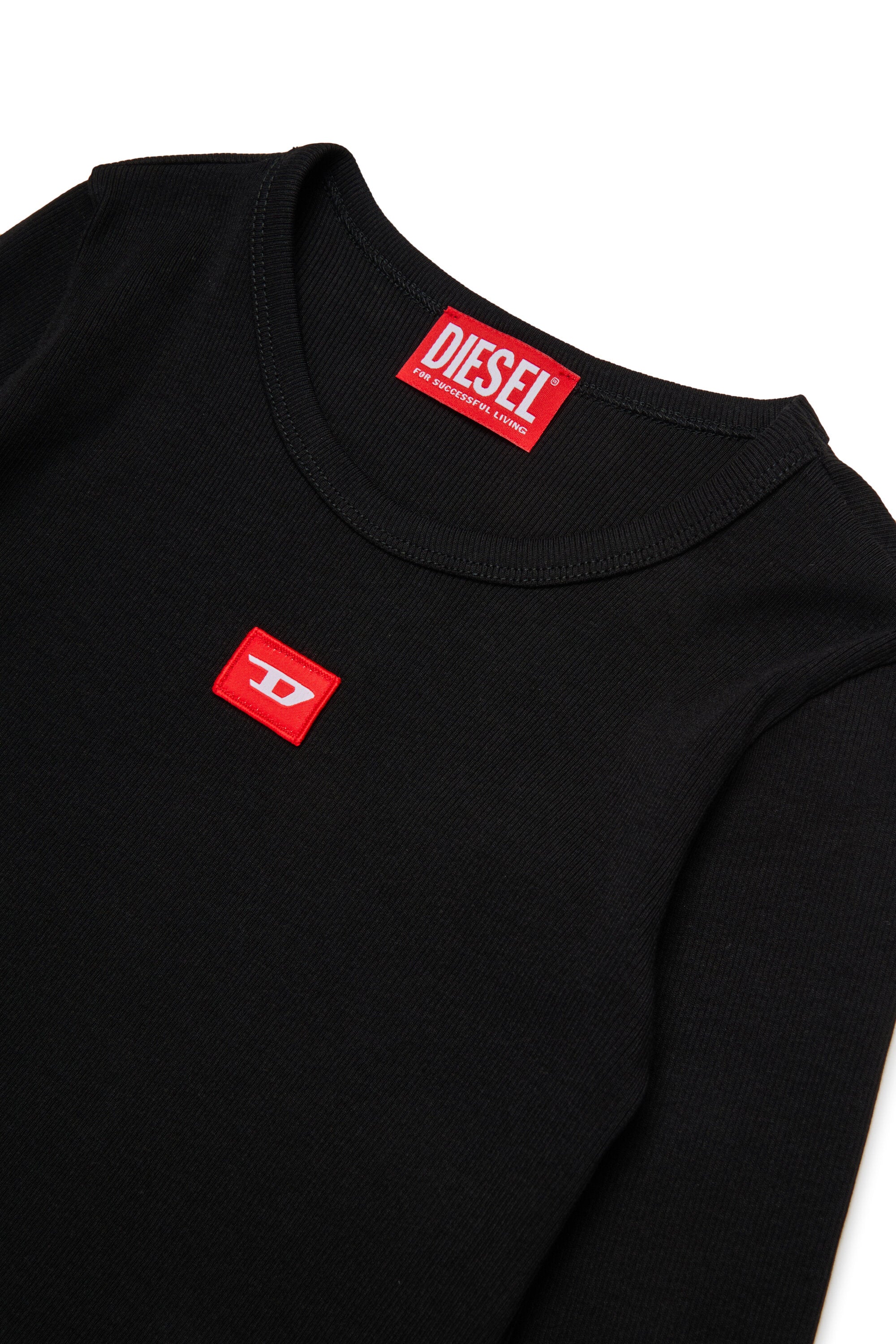 Stretch jersey T-shirt with red D patch