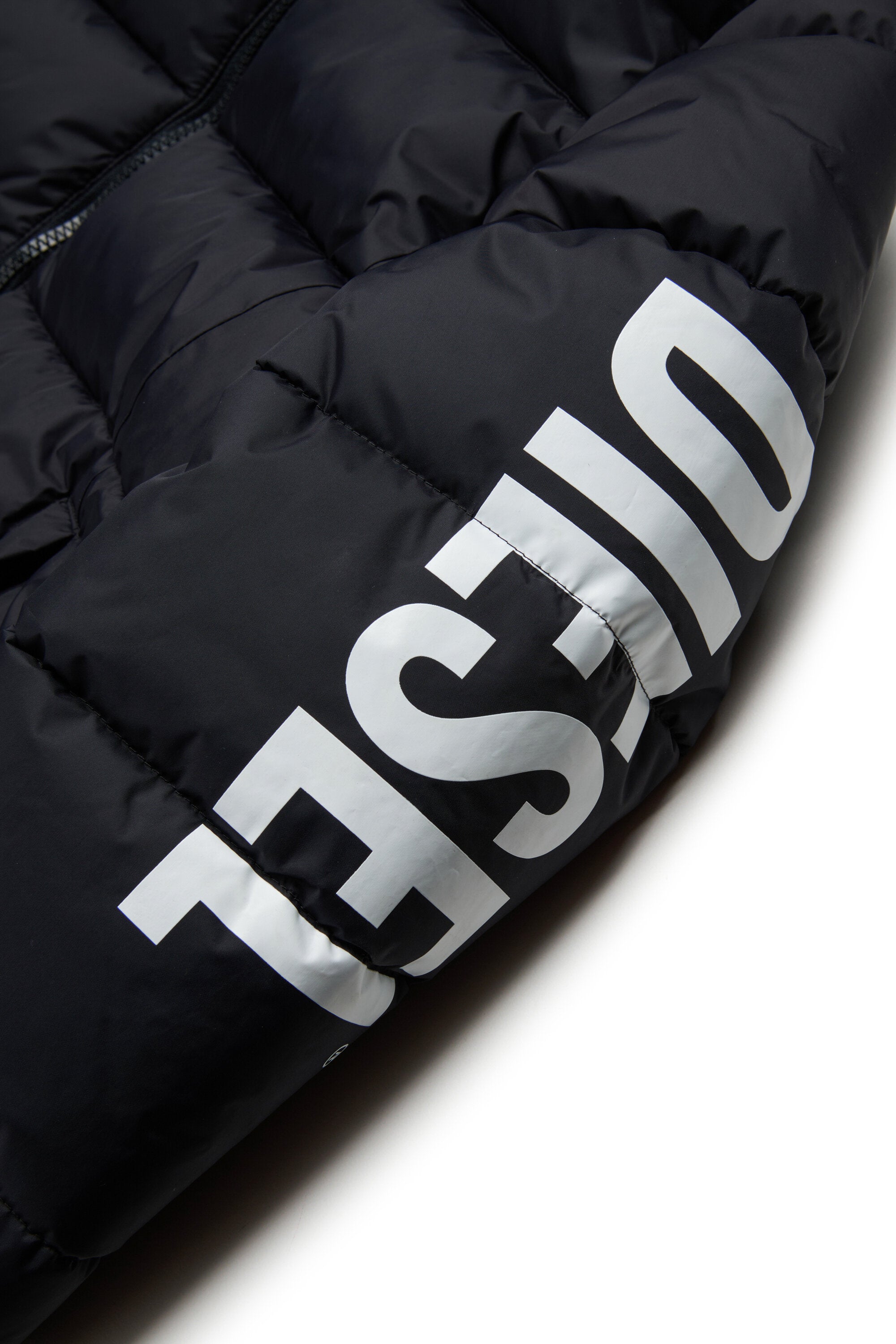 Padded jacket with logo