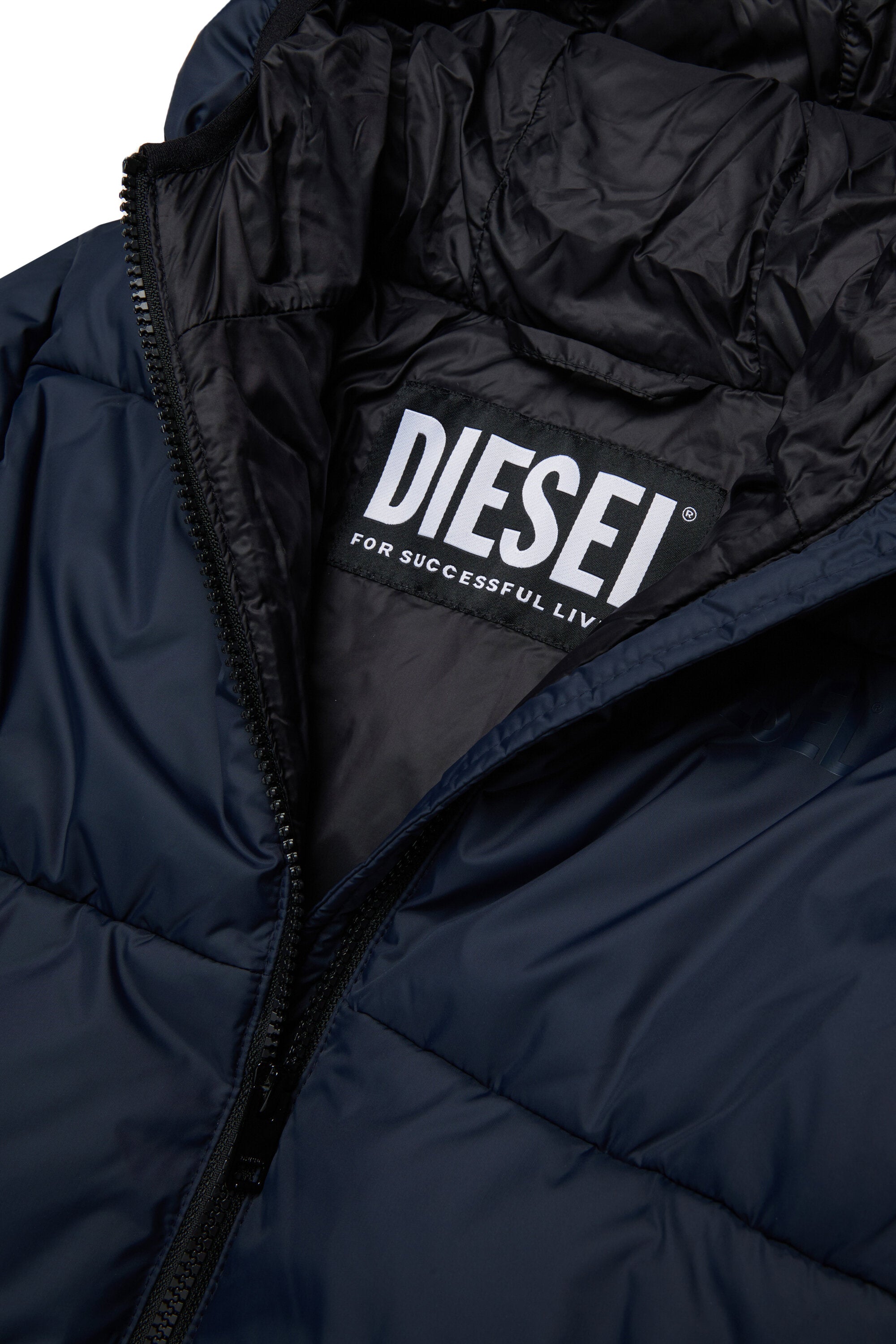 Padded jacket with logo