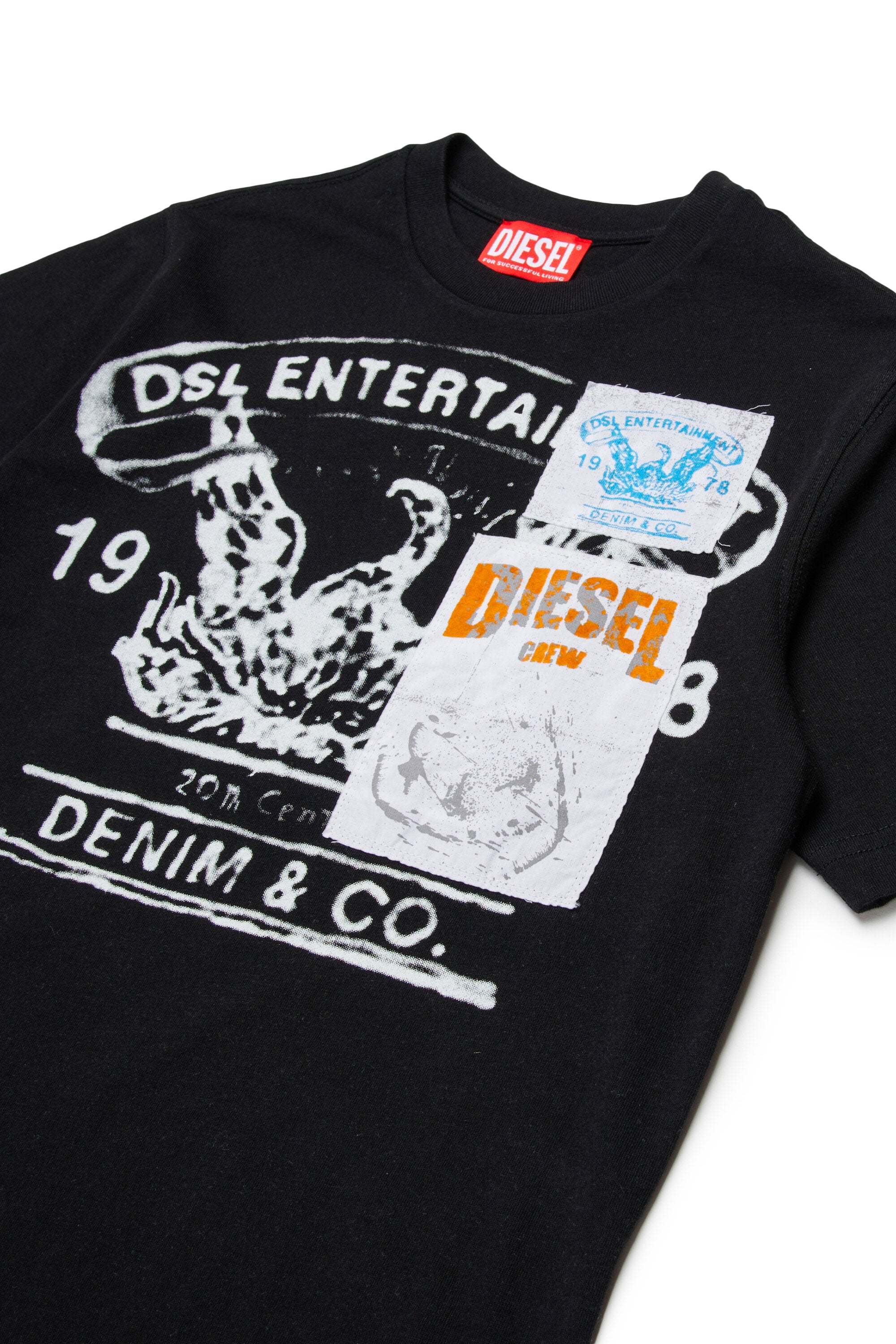 T-shirt with printed logo