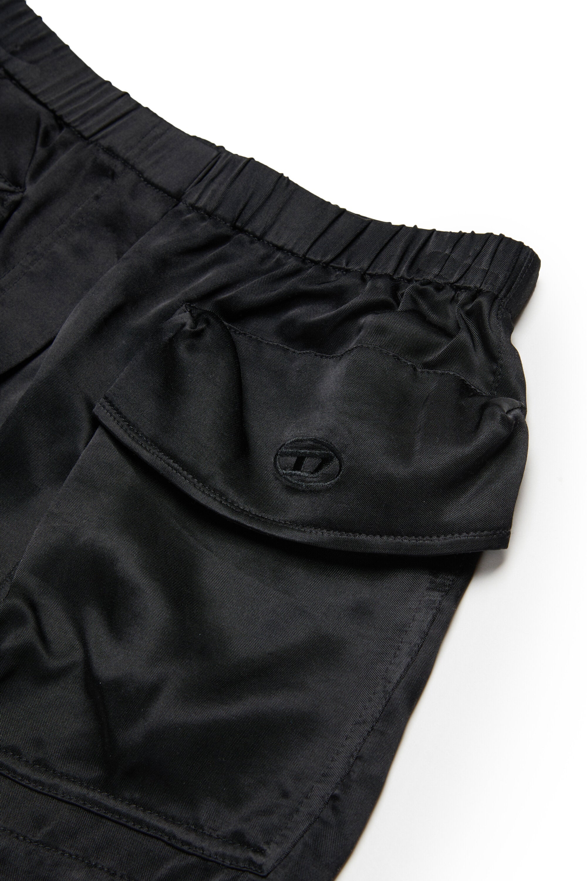 Shorts with logo