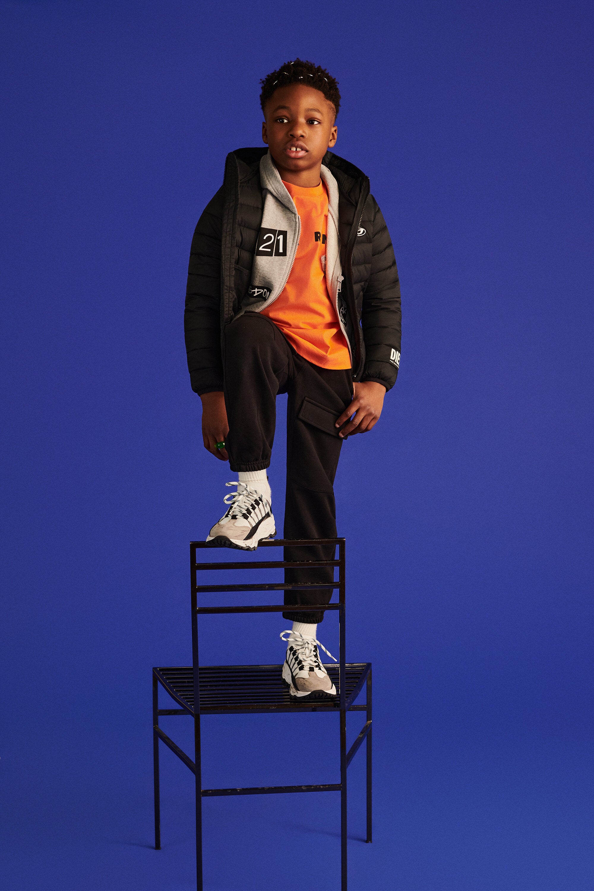 Padded jacket with printed logo