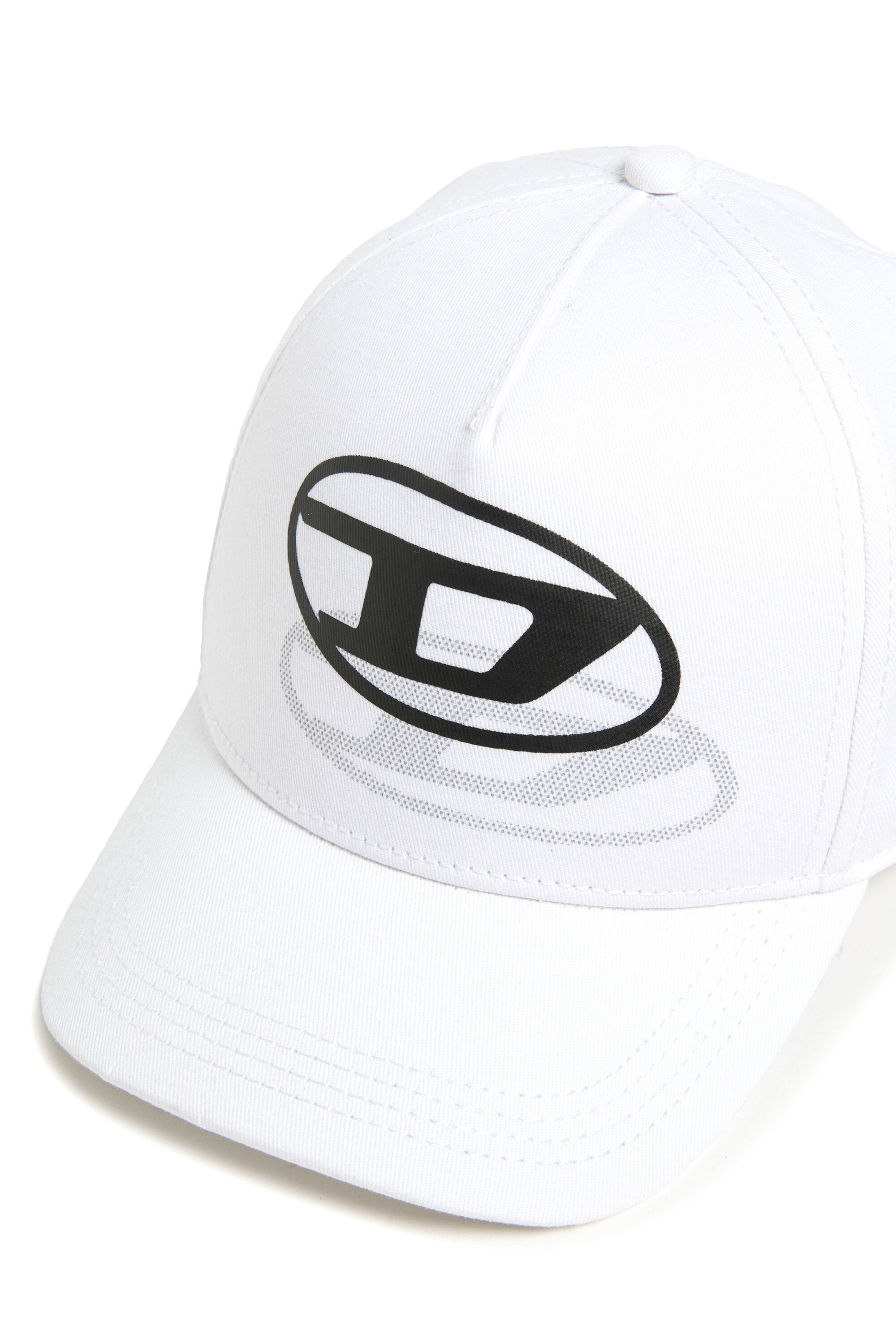 Baseball cap with logo
