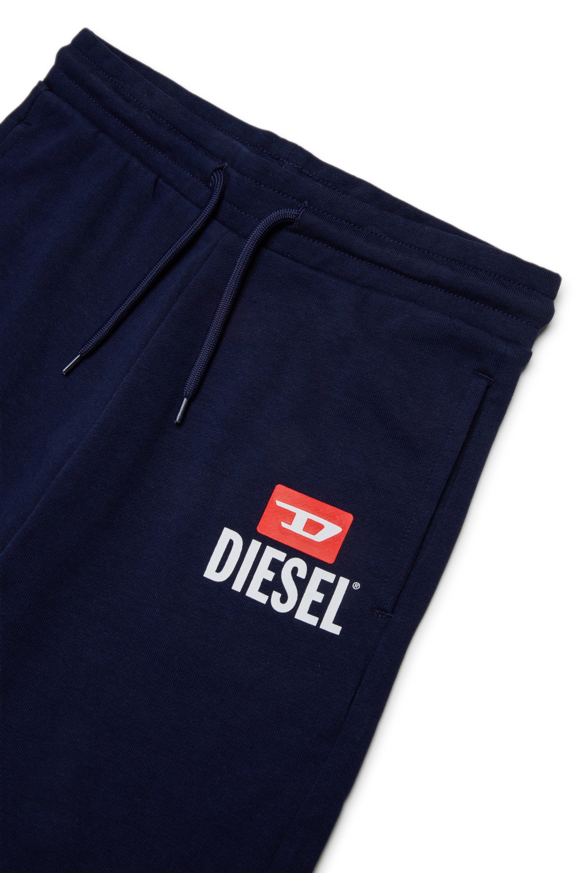 Fleece shorts with logo