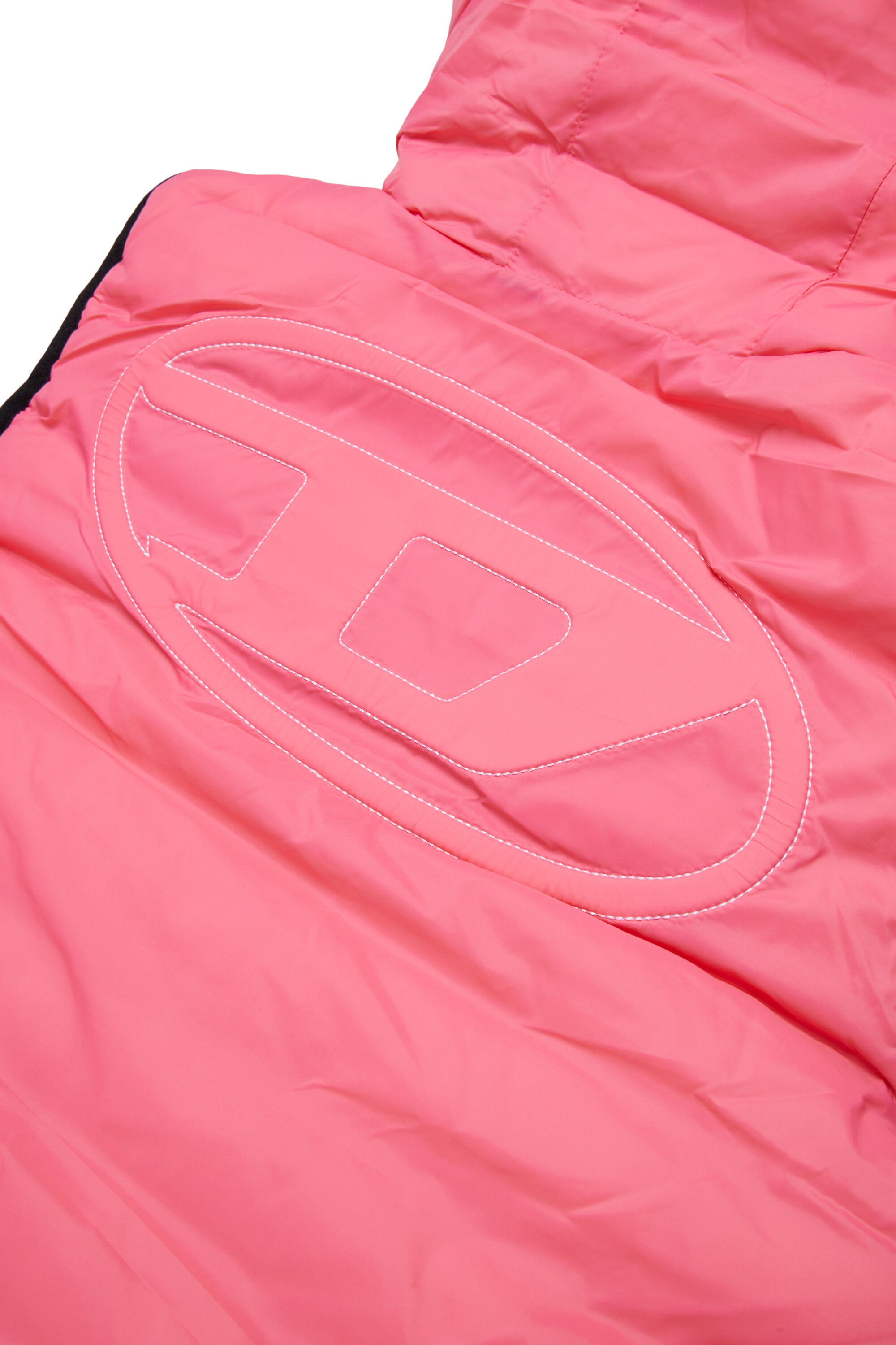 Lightweight padded vest with logo