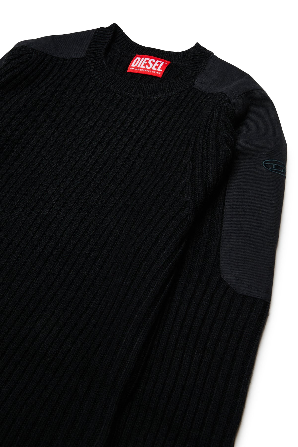Ribbed crew-neck pullover