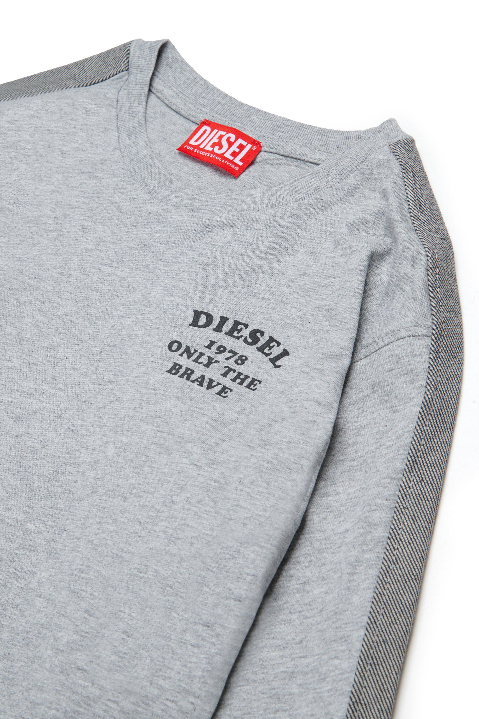 Long-sleeve T-shirt with logo