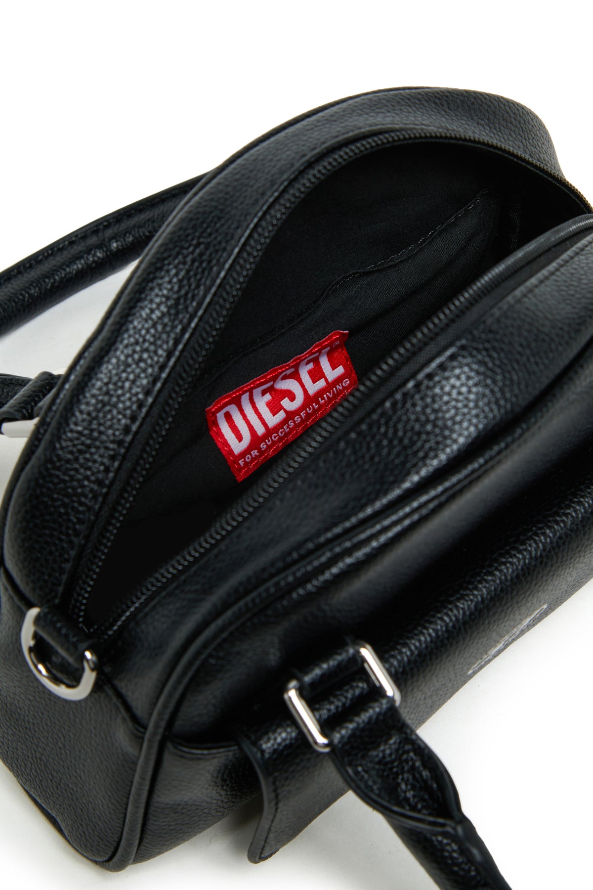 Bag with front logo