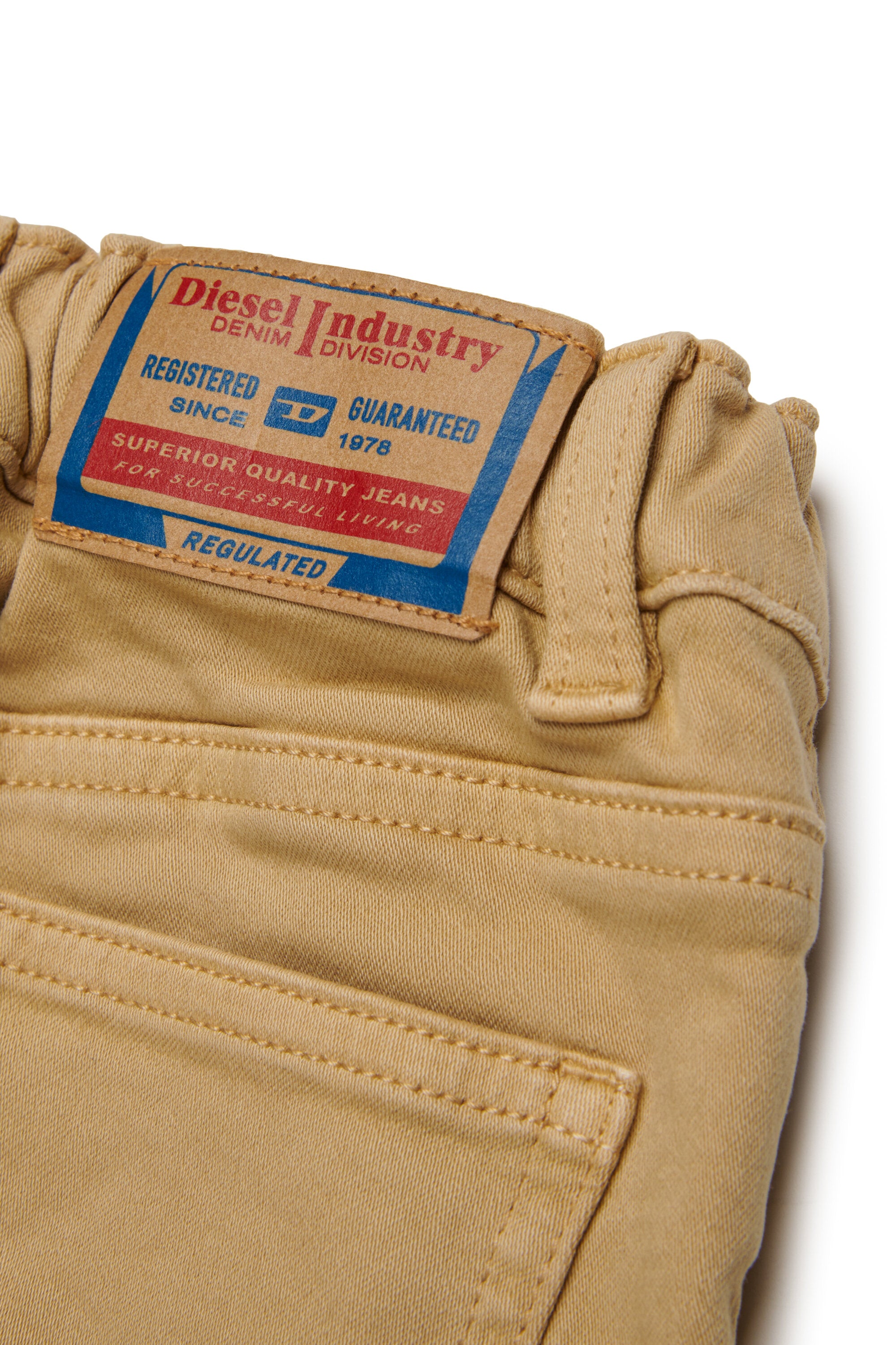 Colored regular JoggJeans® - D-Gale-B