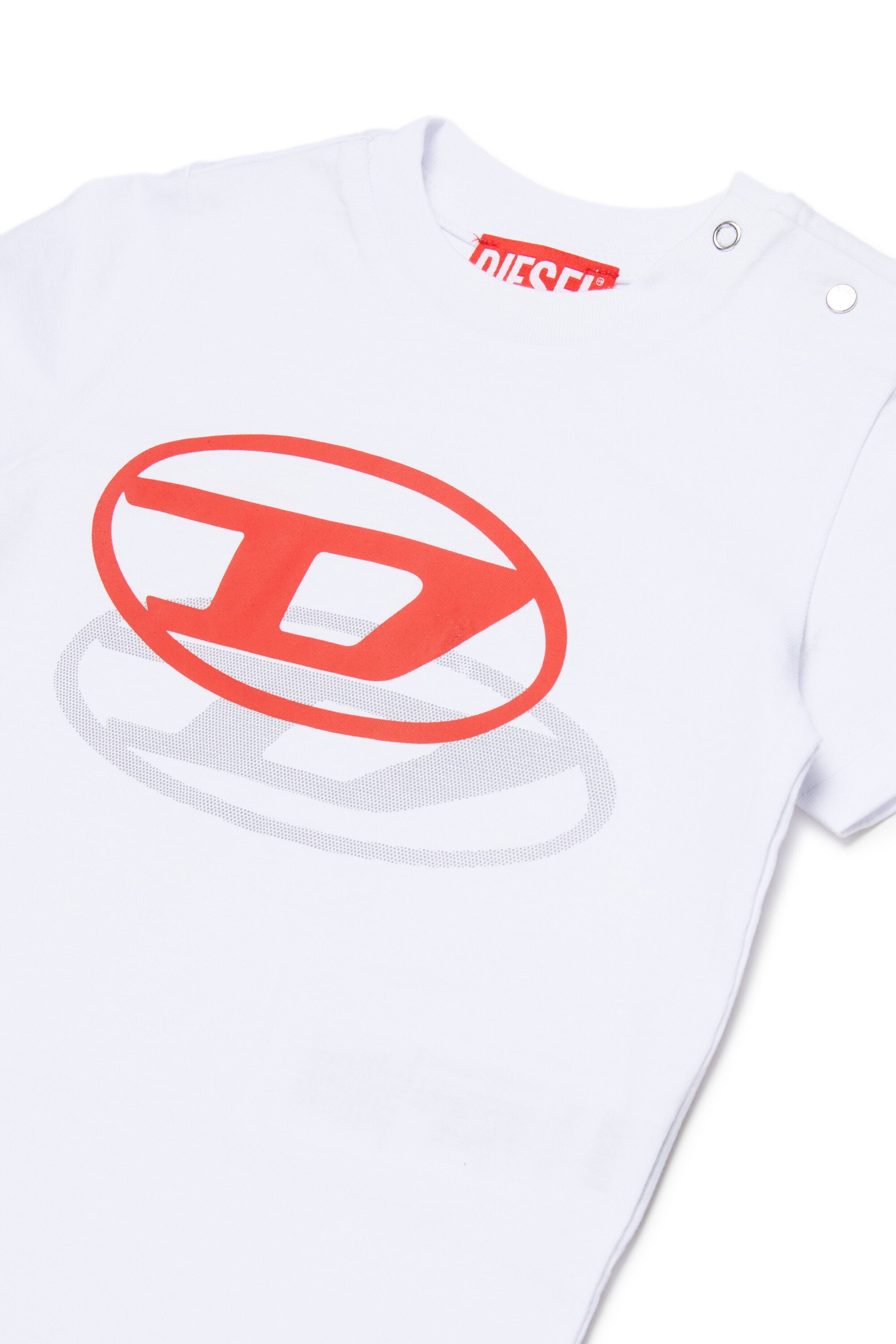 T-shirt with dynamic Oval D logo