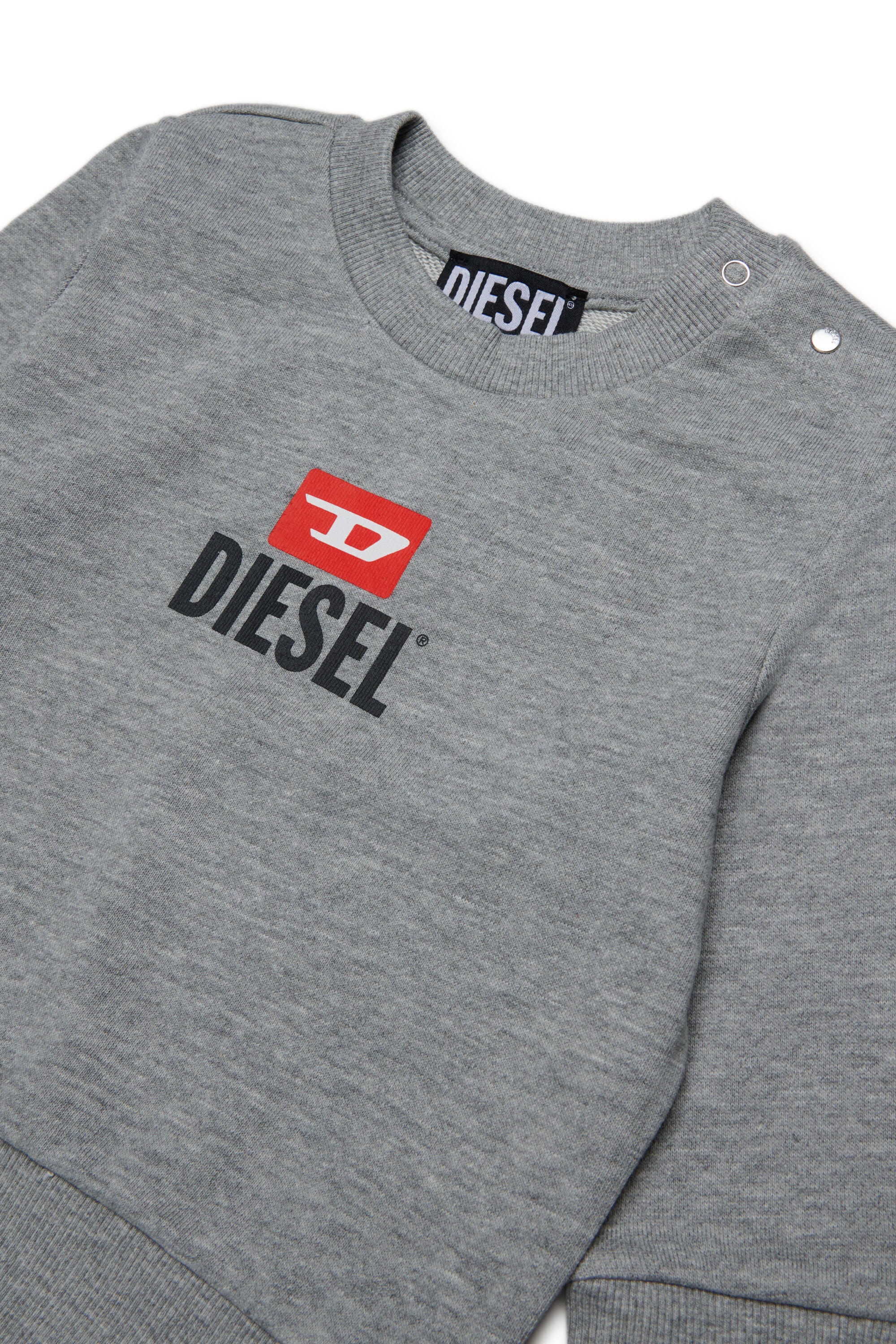 Crew neck sweatshirt with logo