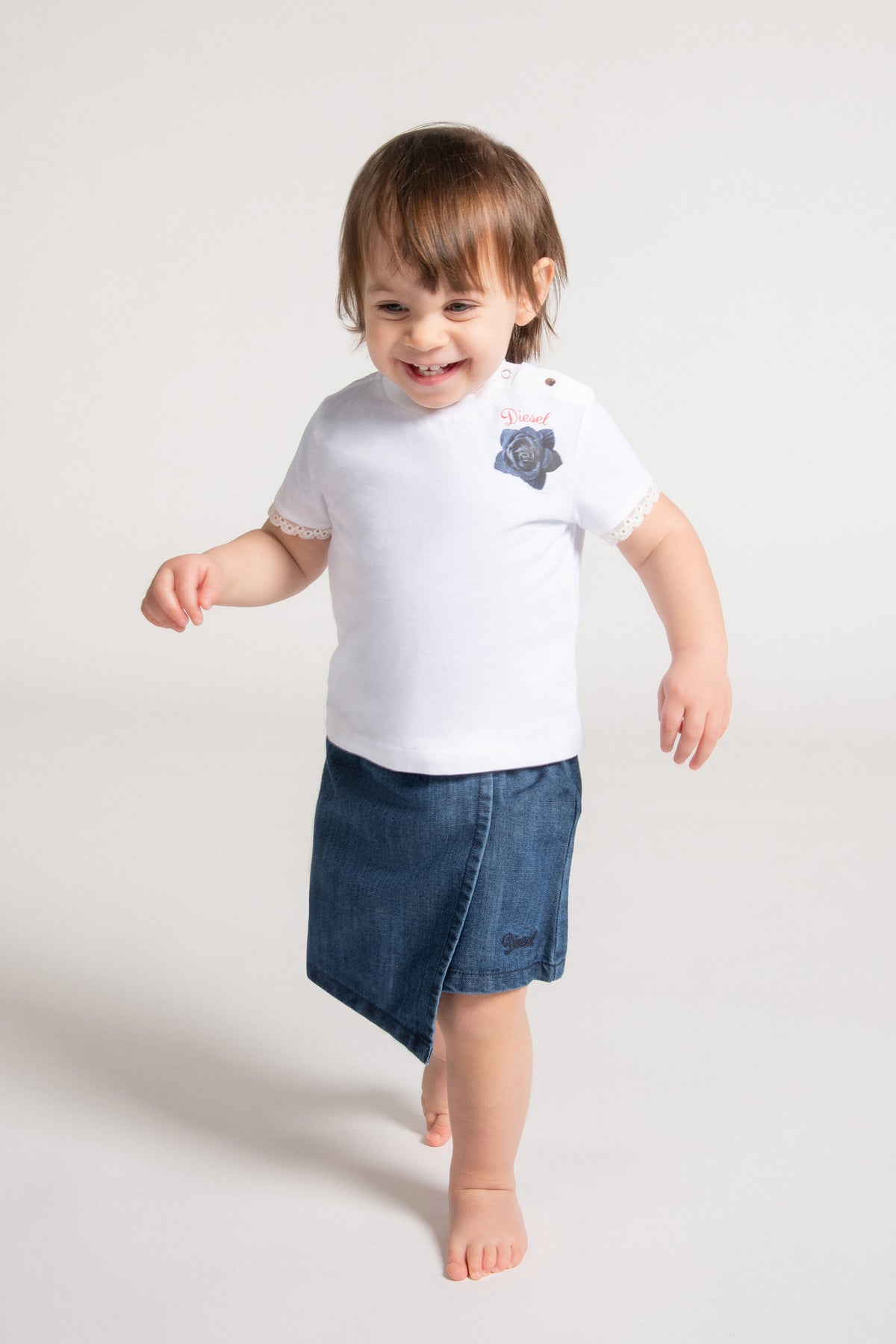 Short skirt with logo