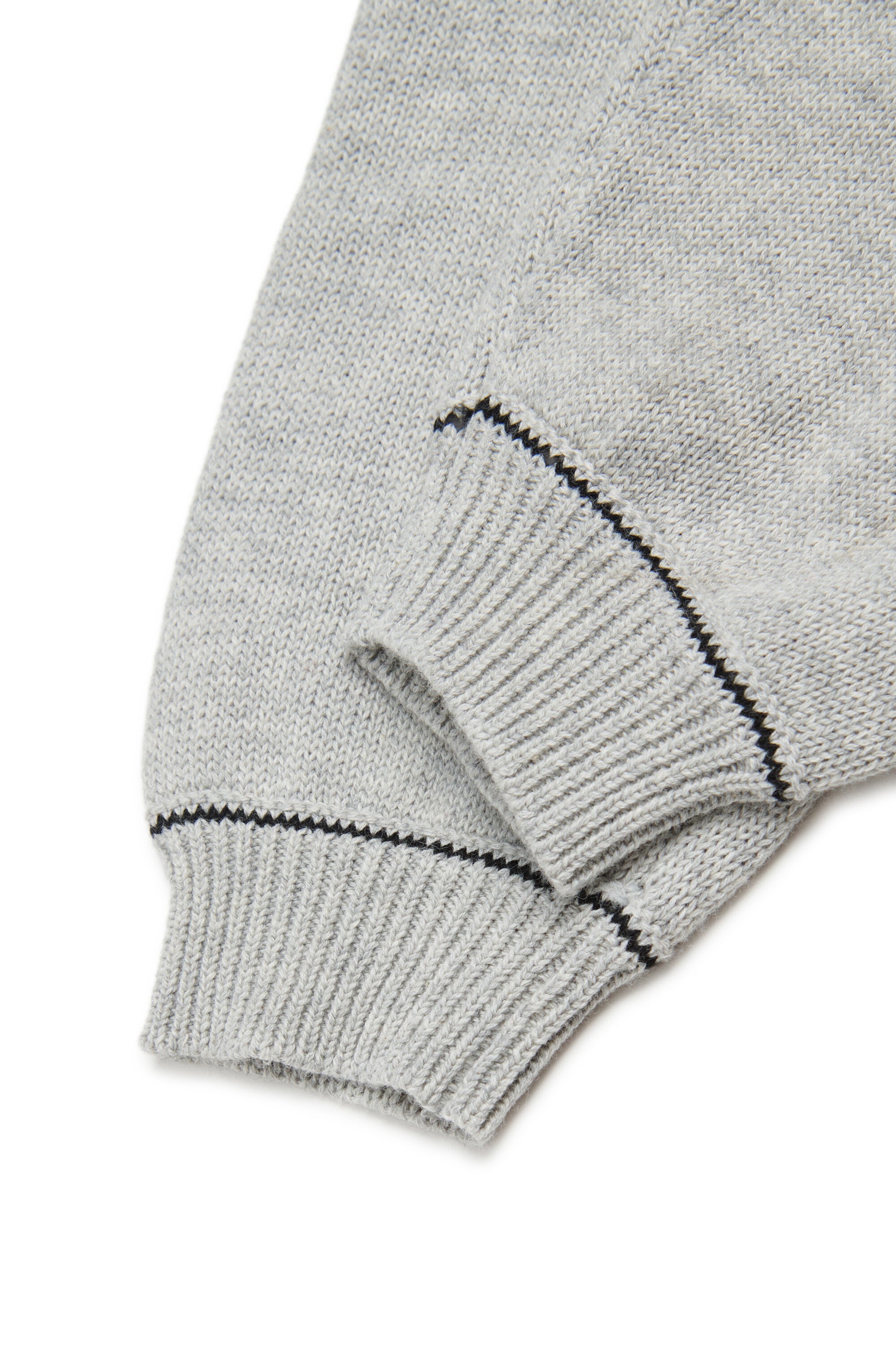 Knit pants with logo