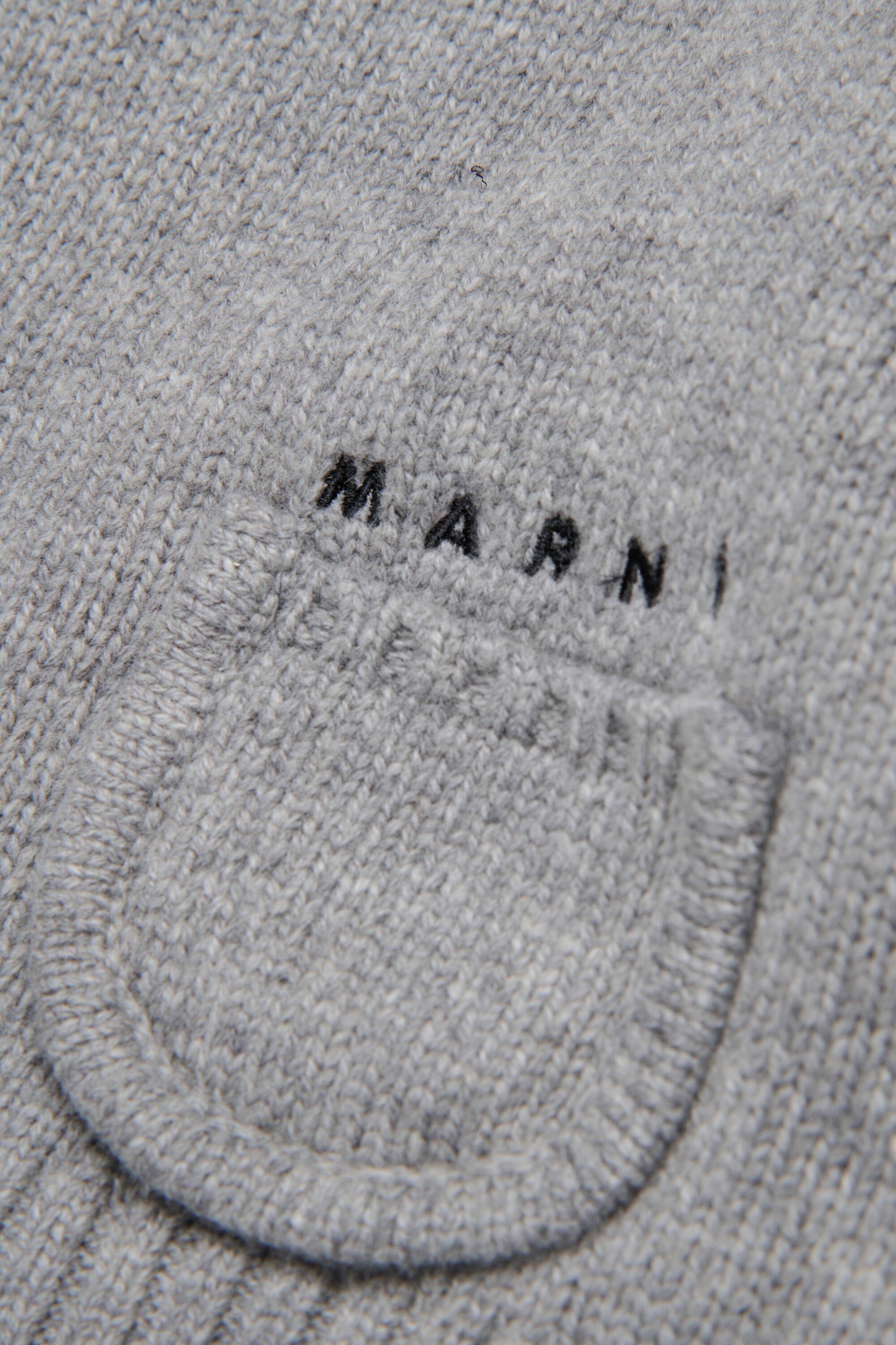 Wool-blend pullover with small pockets