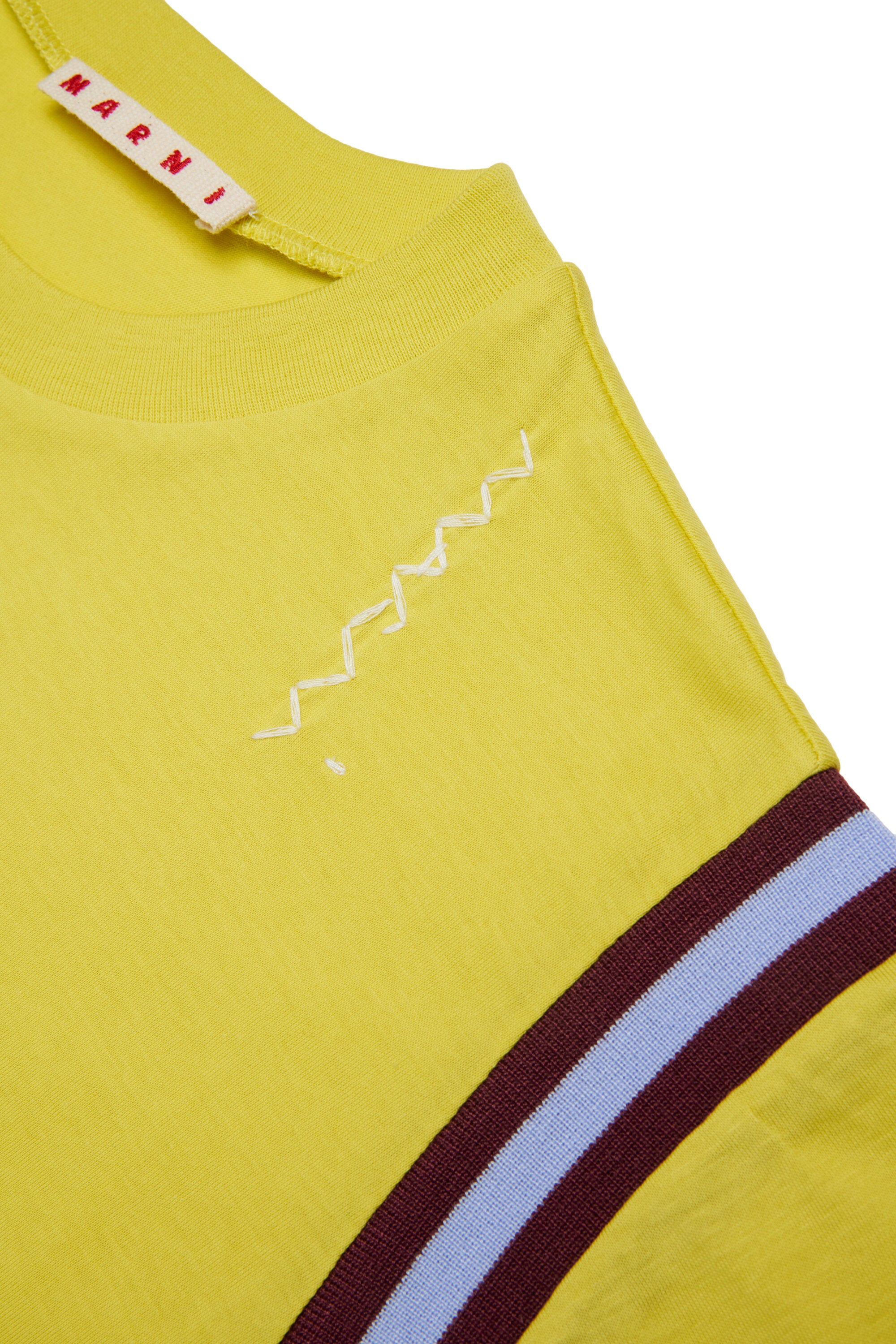 Jersey T-shirt with striped armholes