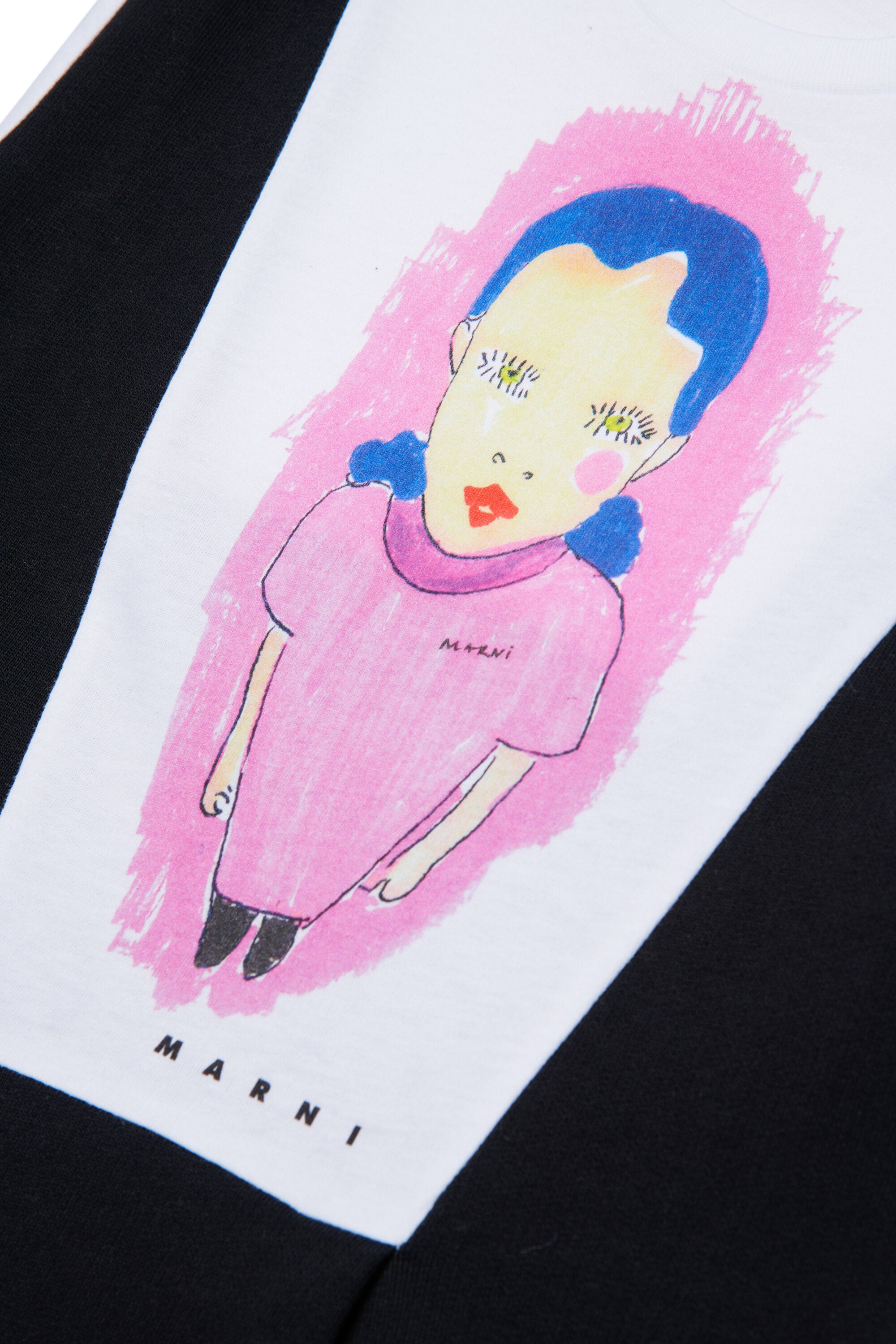 Short dress with graphic print