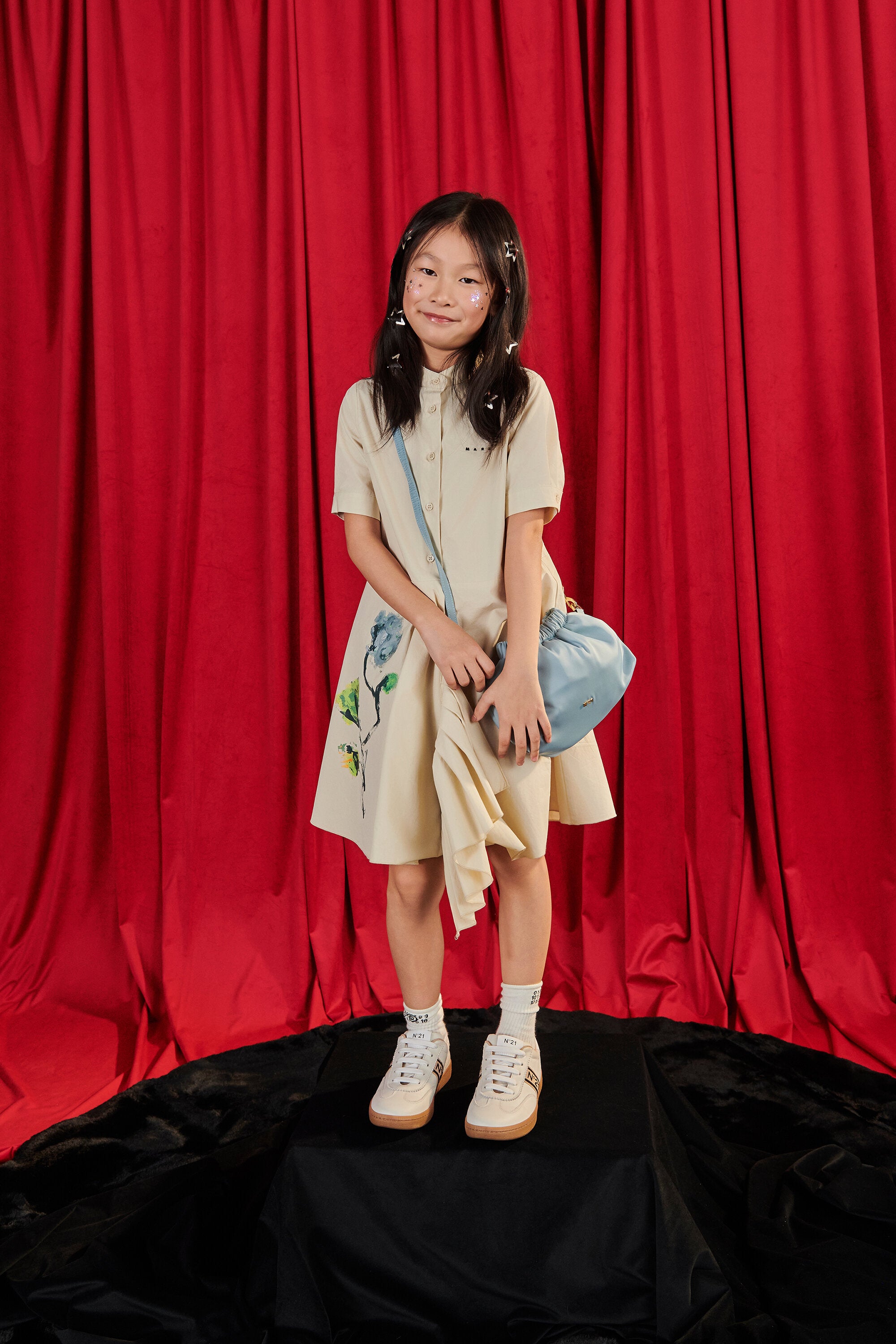 Short dress with floral print