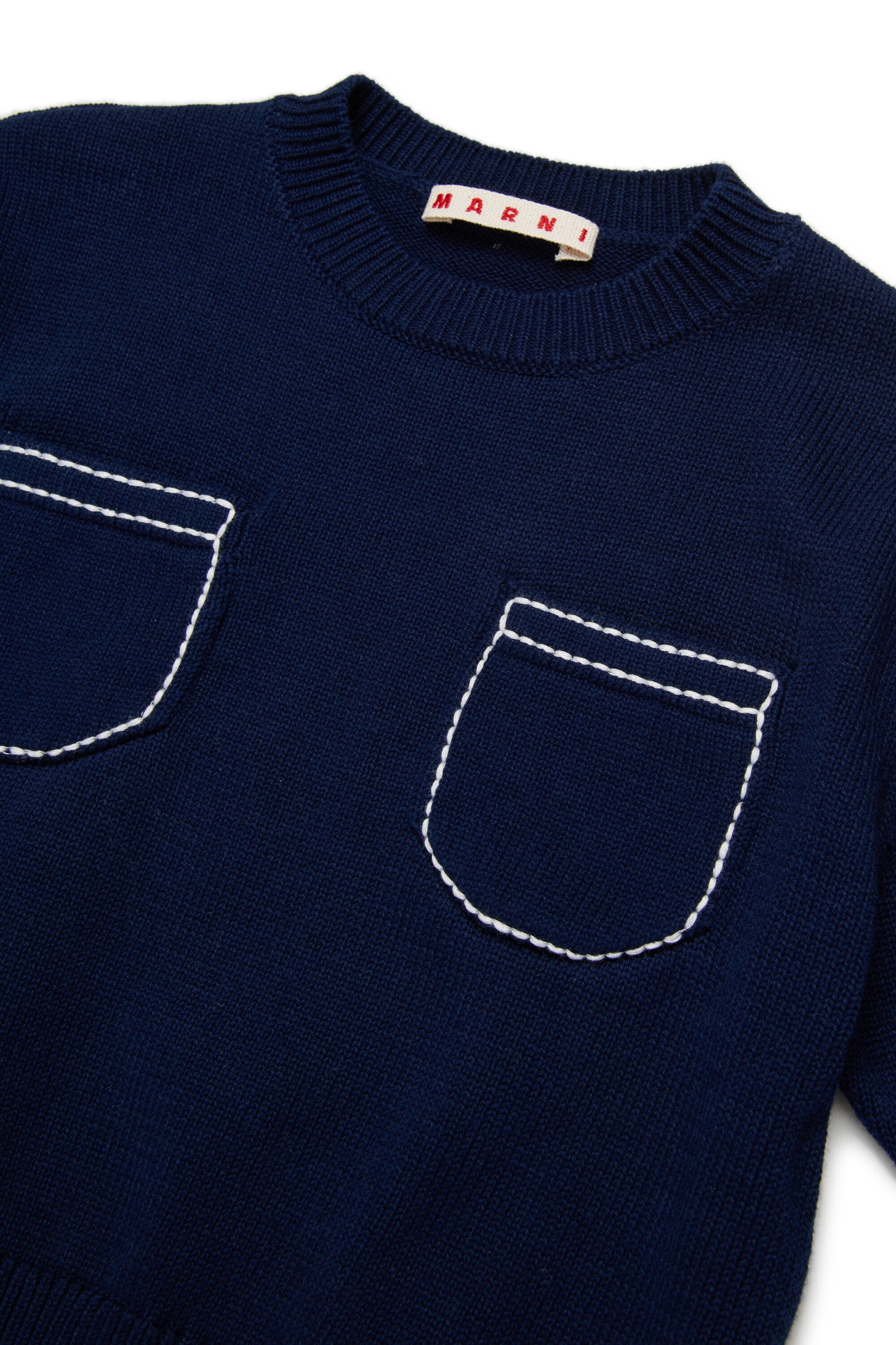 Crew neck pullover with pockets and logo