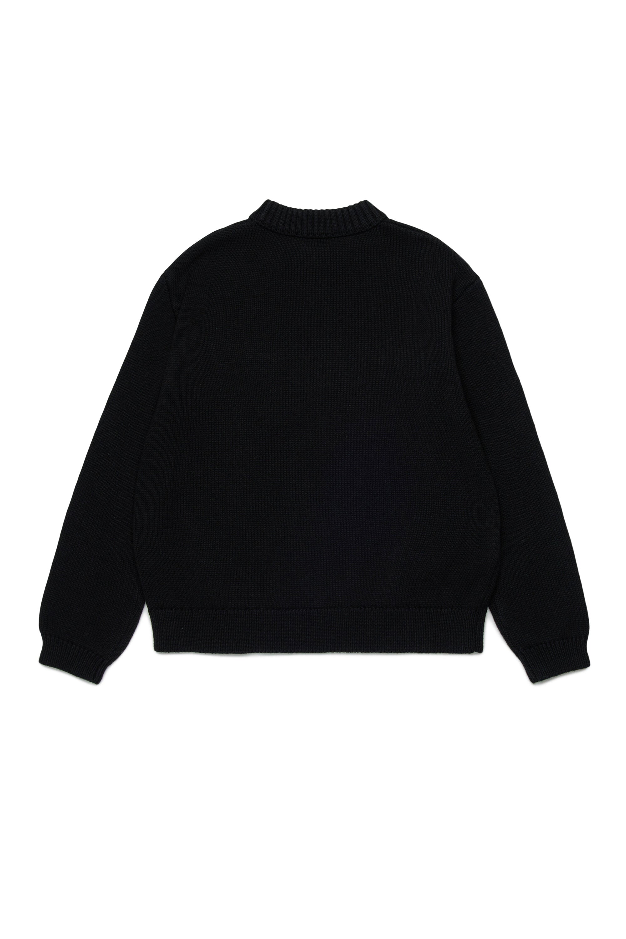 Crew neck pullover with chest pocket and logo