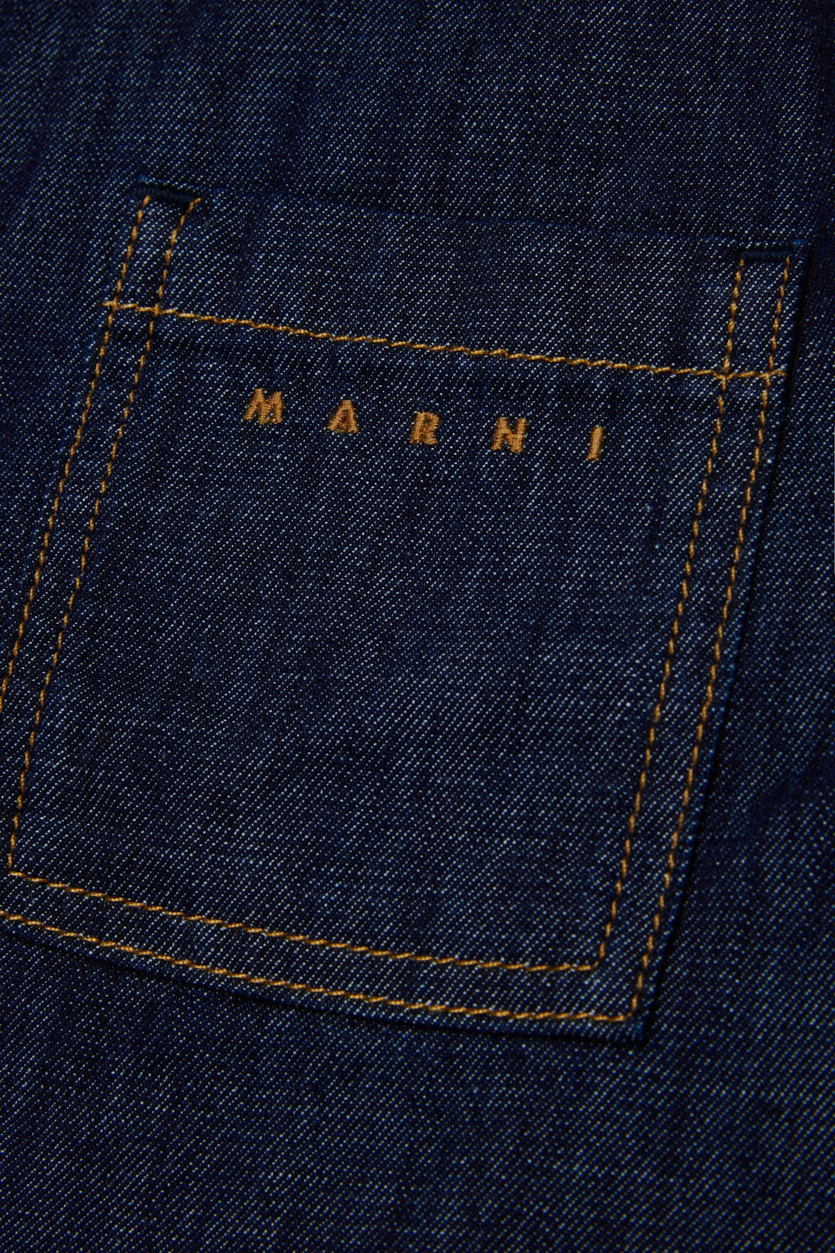 Long-sleeve shirt with logo
