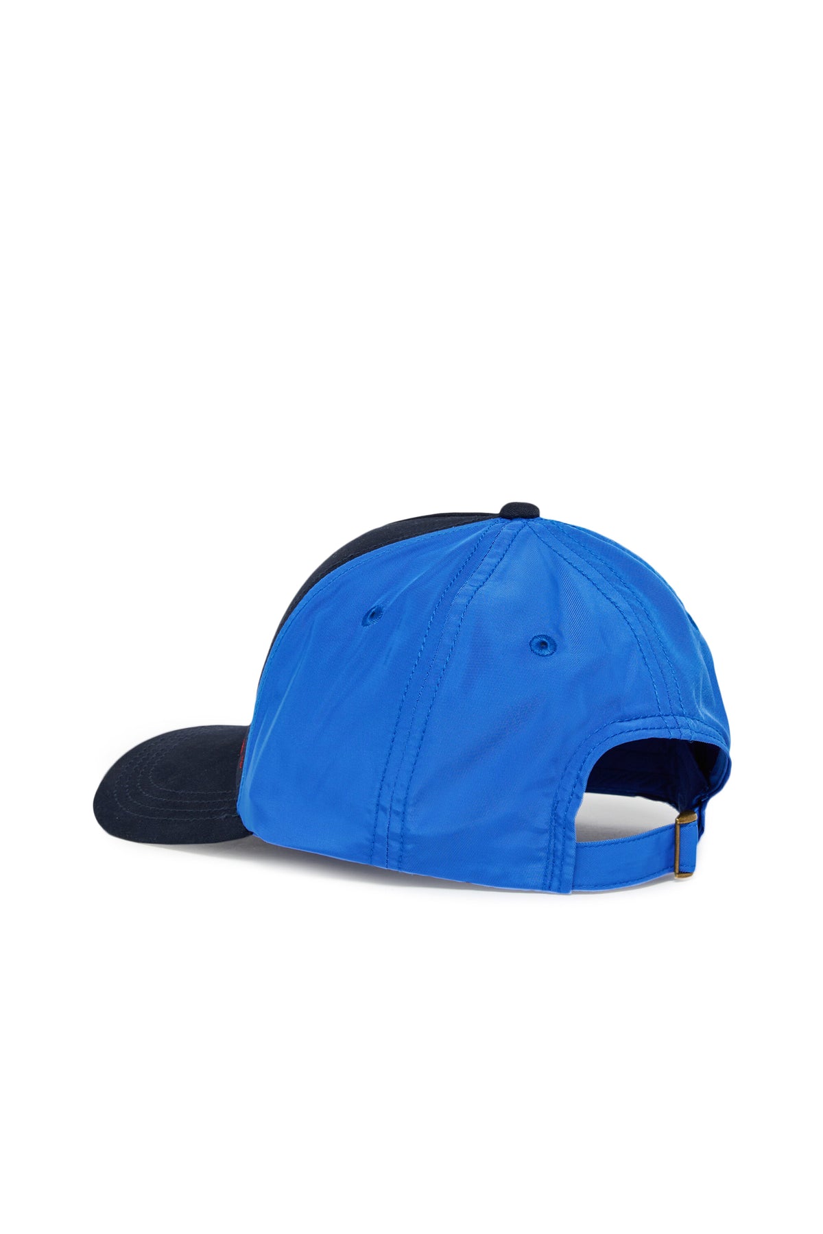 Baseball cap with logo