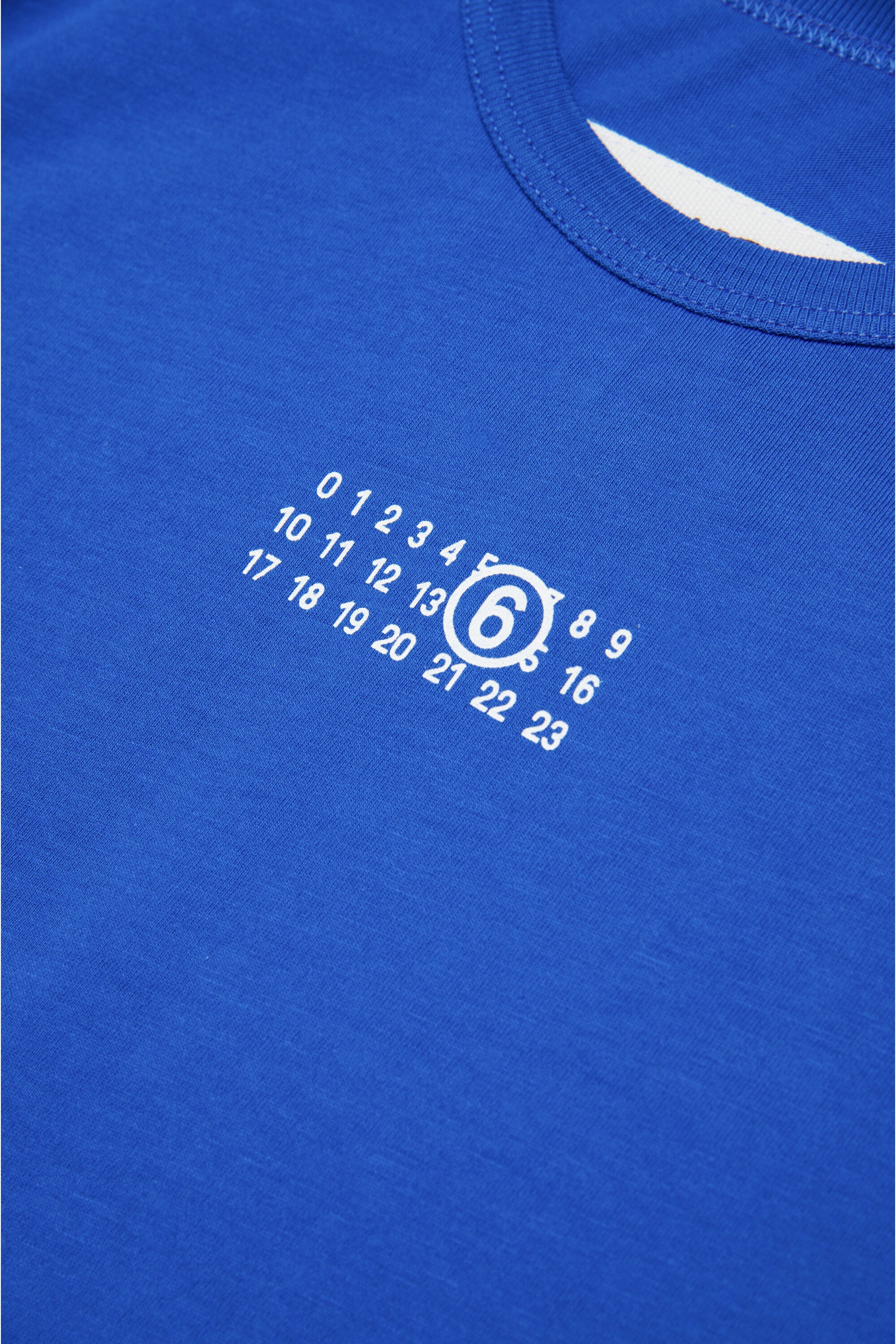 Sleeveless T-shirt branded with numeric logo
