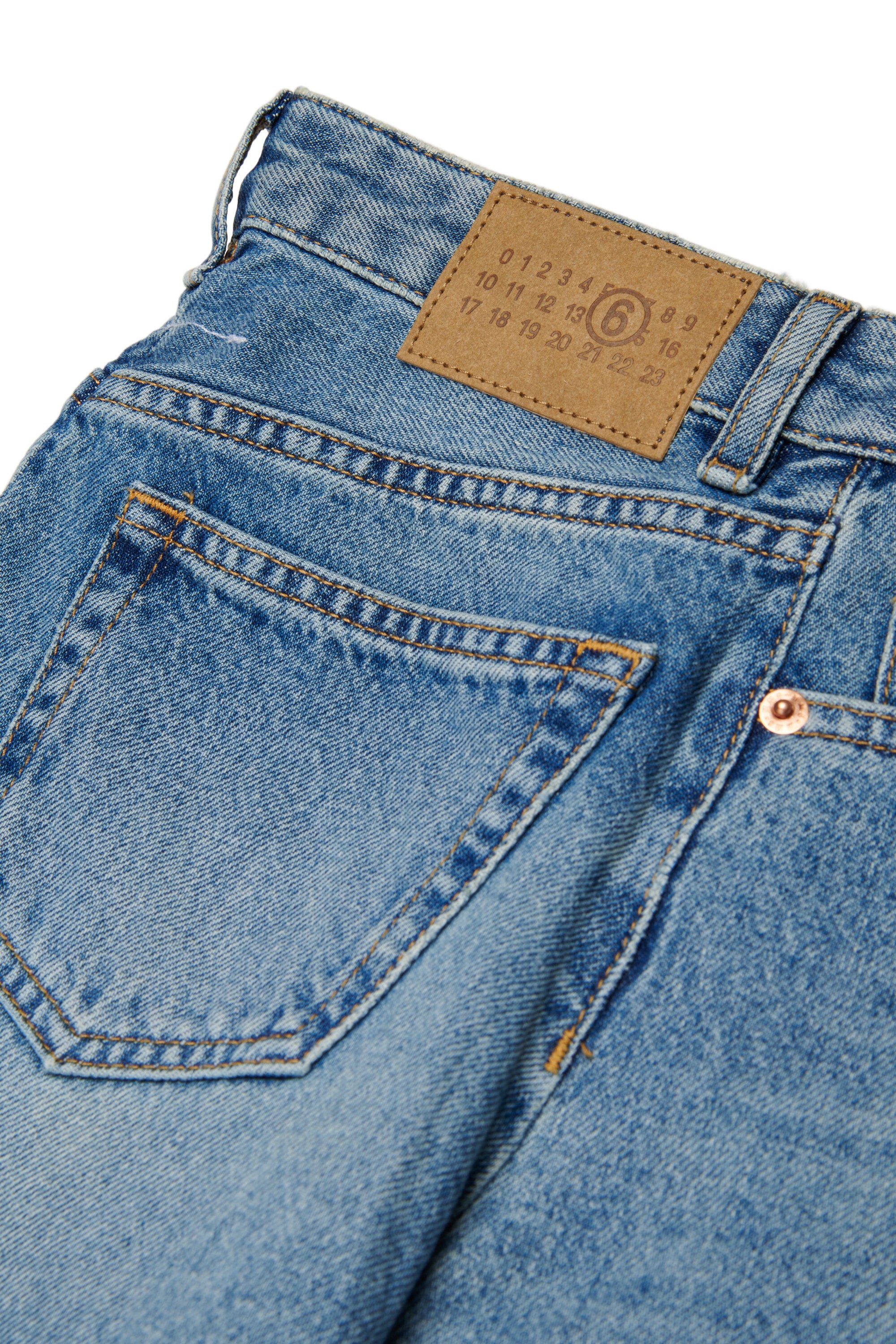 Regular fit jeans in light blue wash