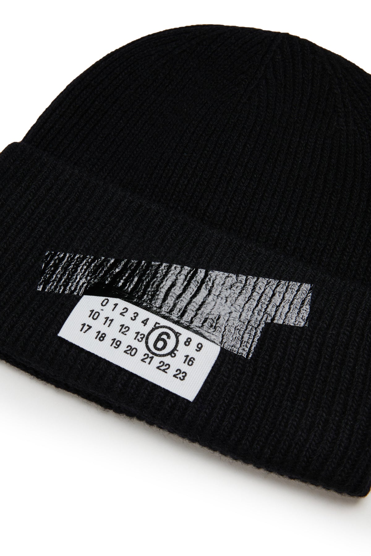 Ribbed beanie with logo