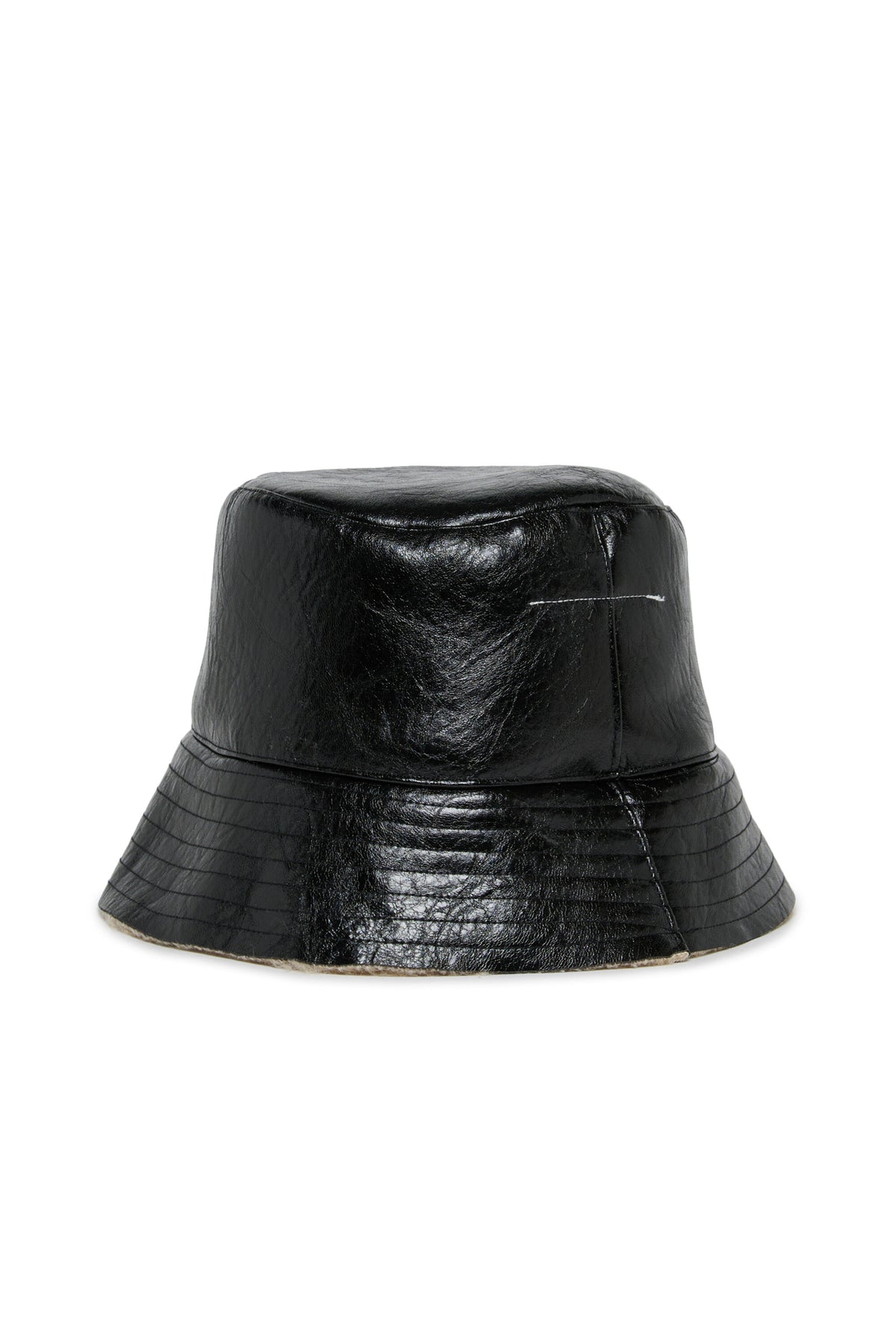 Bucket hat with logo