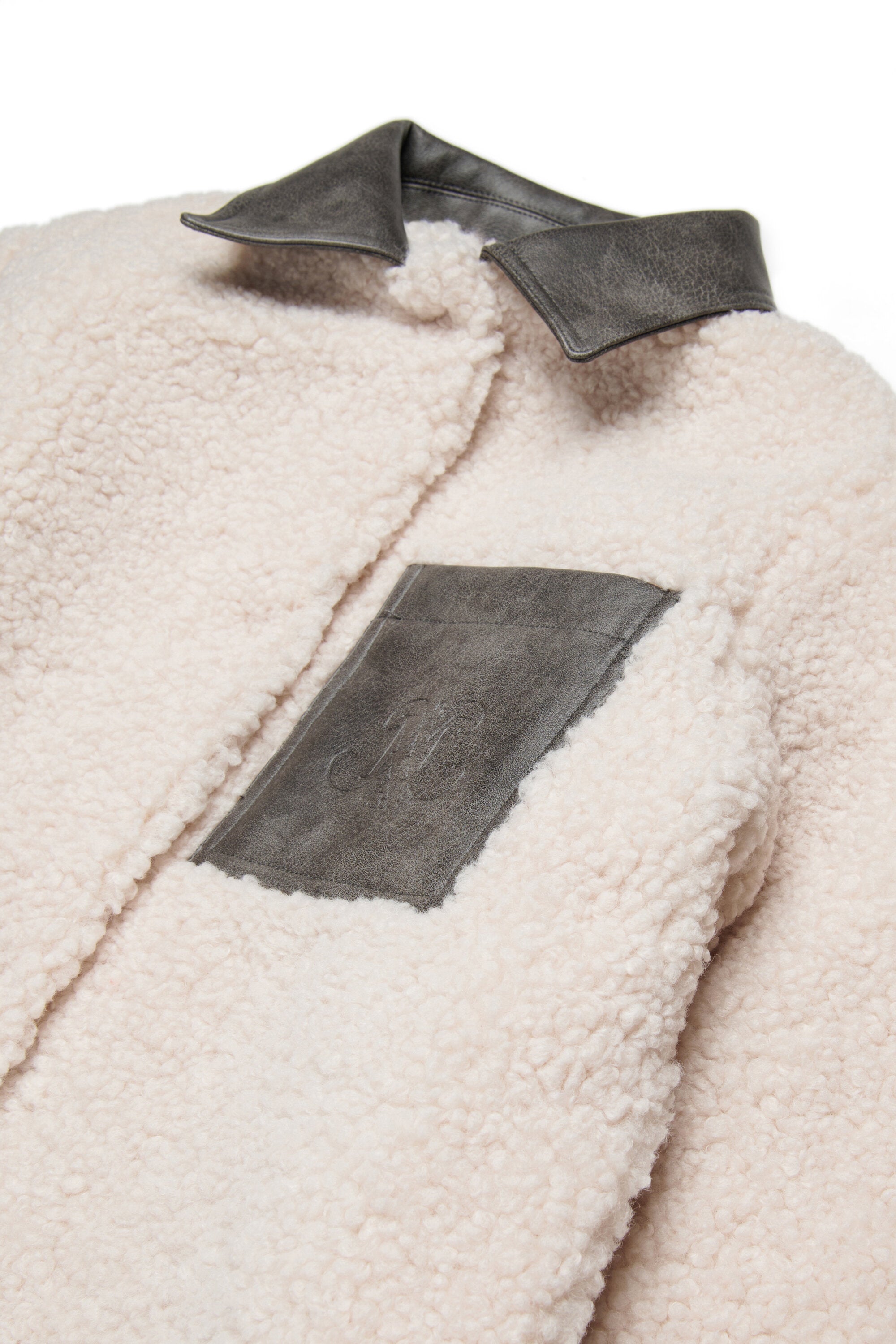 Teddy coat with maxi pocket