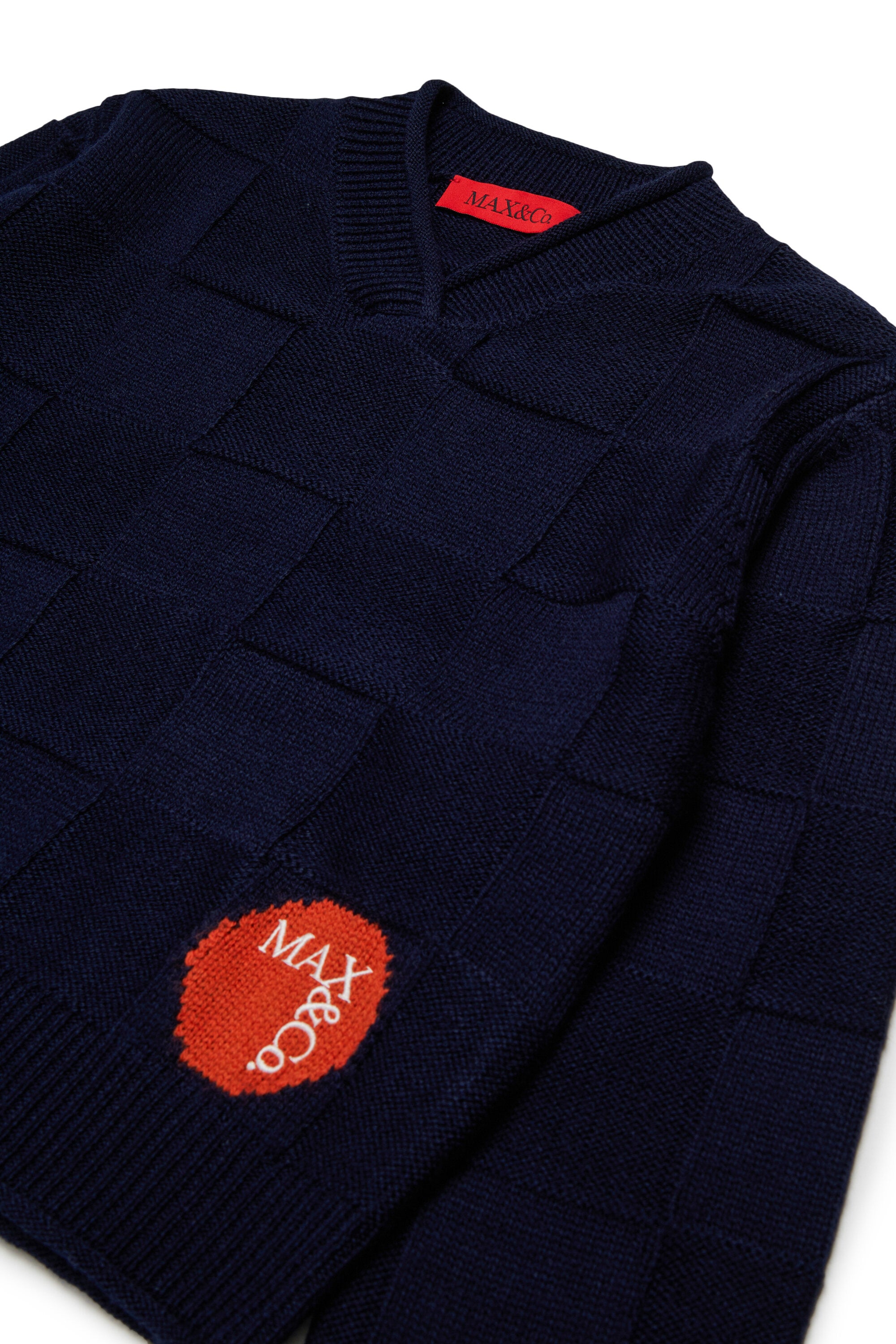 V-neck pullover with logo