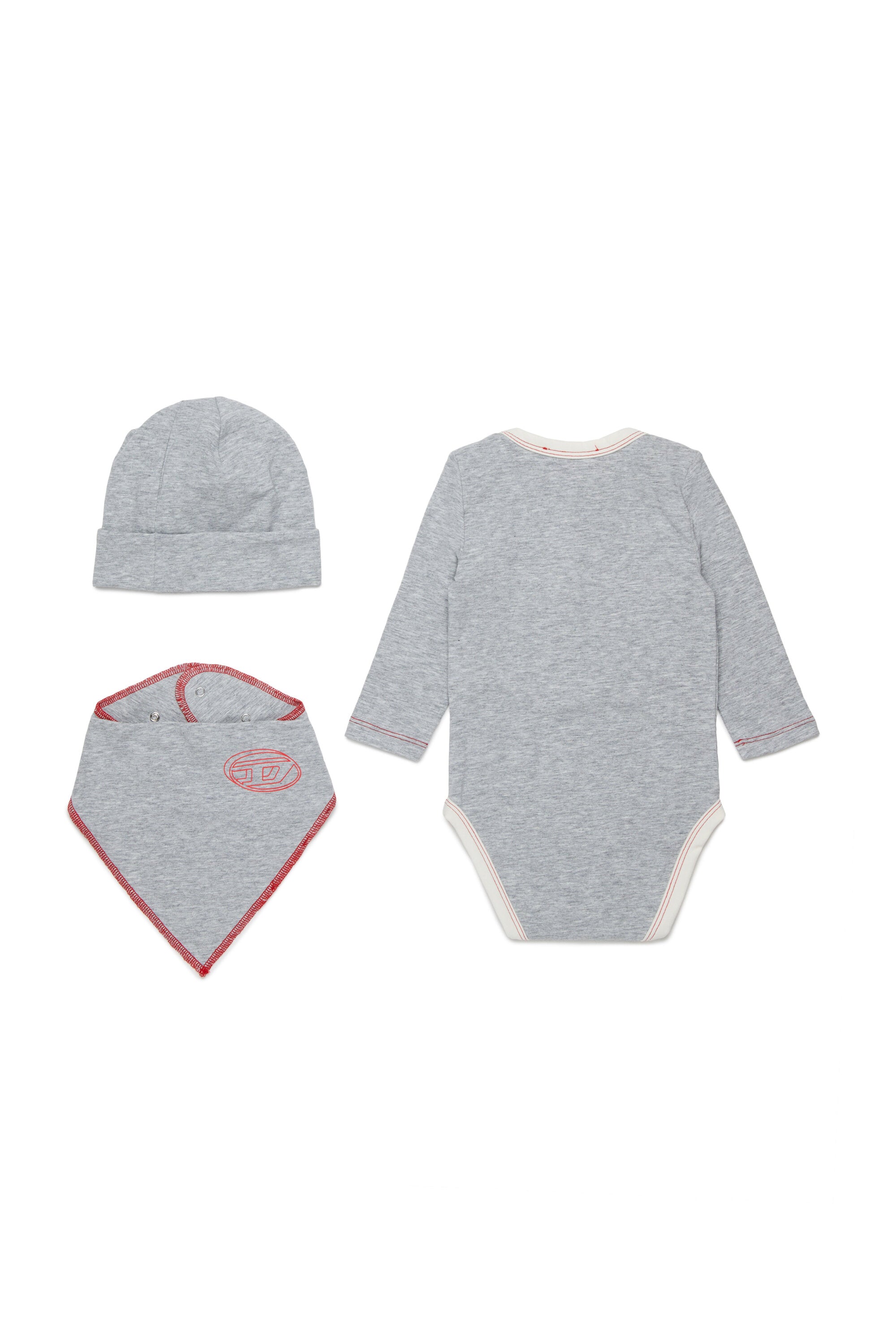 Stretch jersey birth set branded with Oval D logo