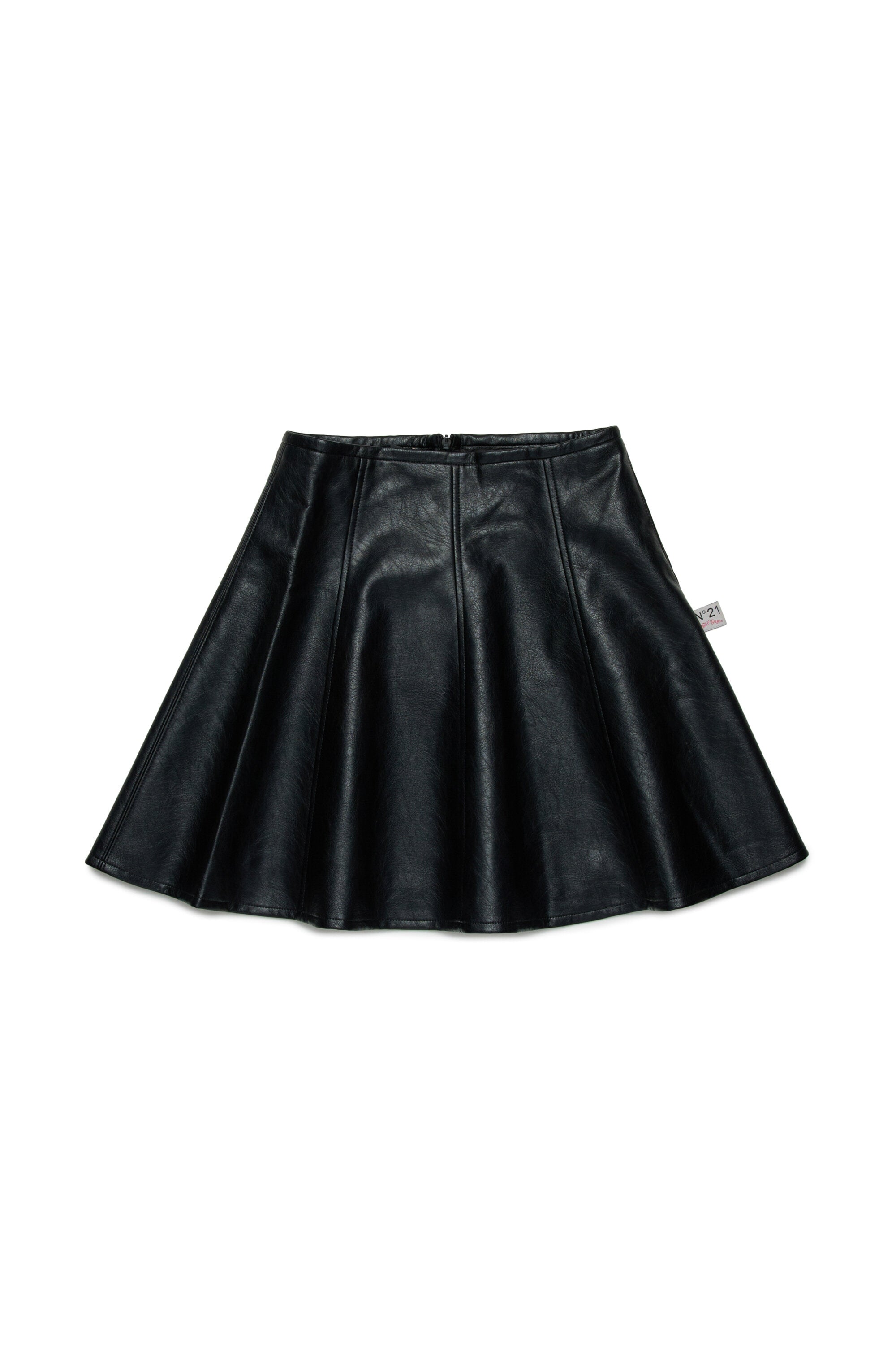 Short circle skirt in coated fabric