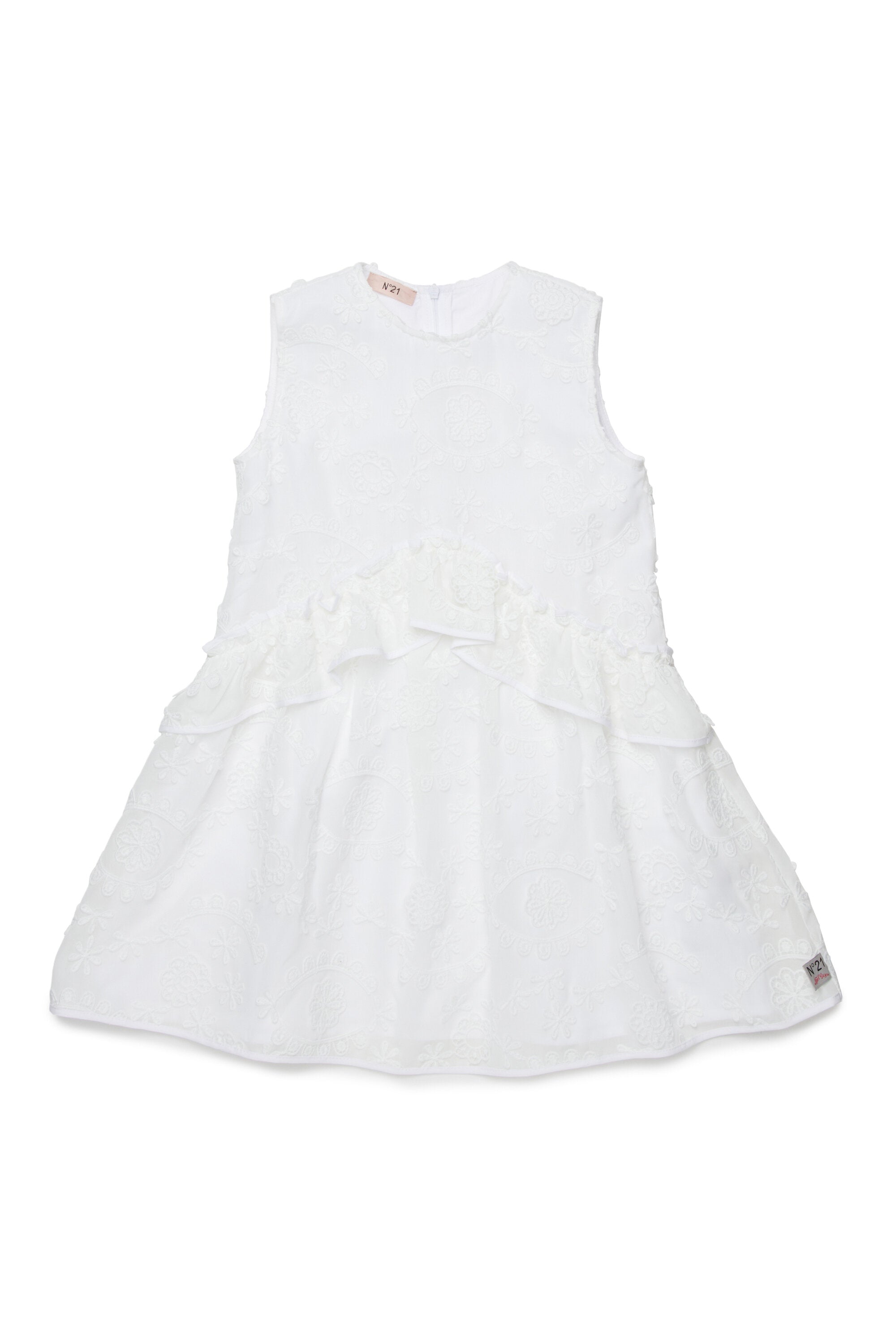 Sleeveless dress with embroidery
