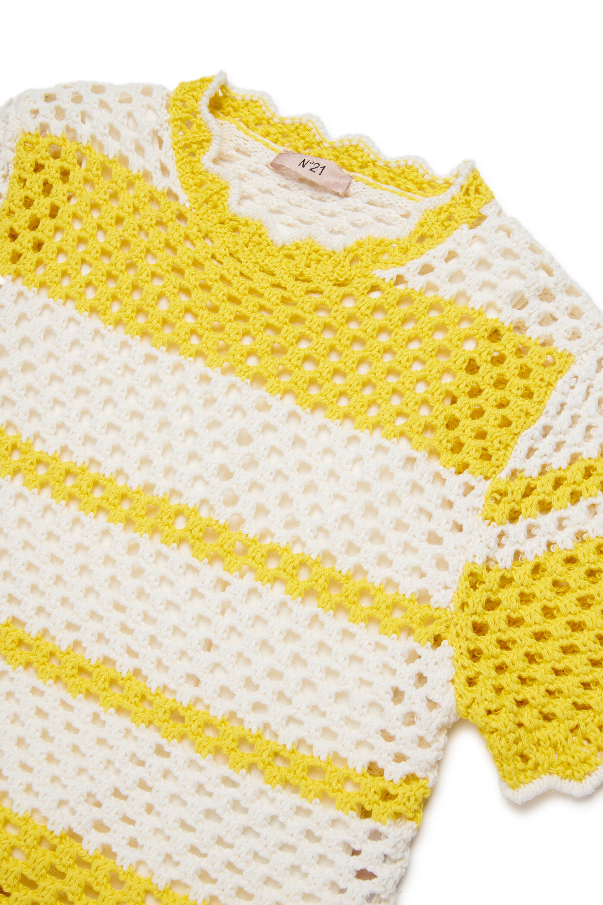 Crew-neck mesh-knit pullover